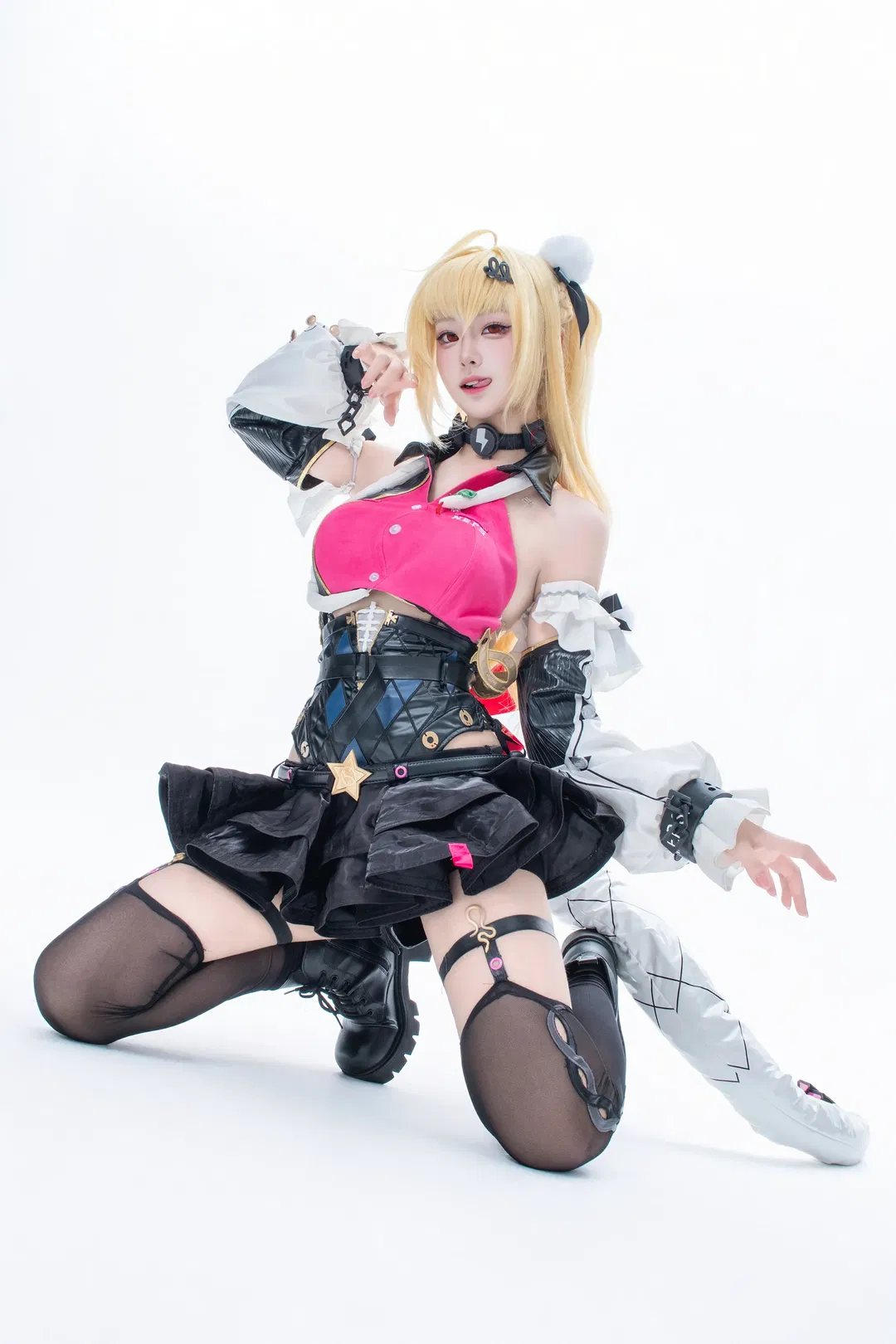 【希希芙cos】绝区零希希芙的机能风穿搭 - 第 1 张