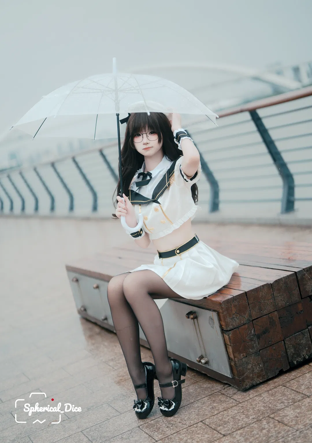 雨天的江边水手服日记，透明伞下的清冷感 - 第 4 张