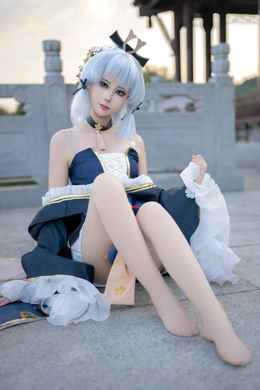【神里绫华cos】原神黑道千金，庭院中的清冷与优雅 - 第 3 张