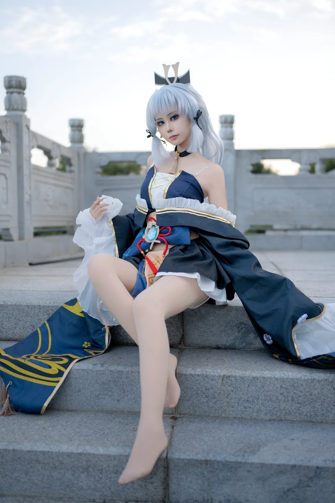 【神里绫华cos】原神黑道千金，庭院中的清冷与优雅 - 第 4 张