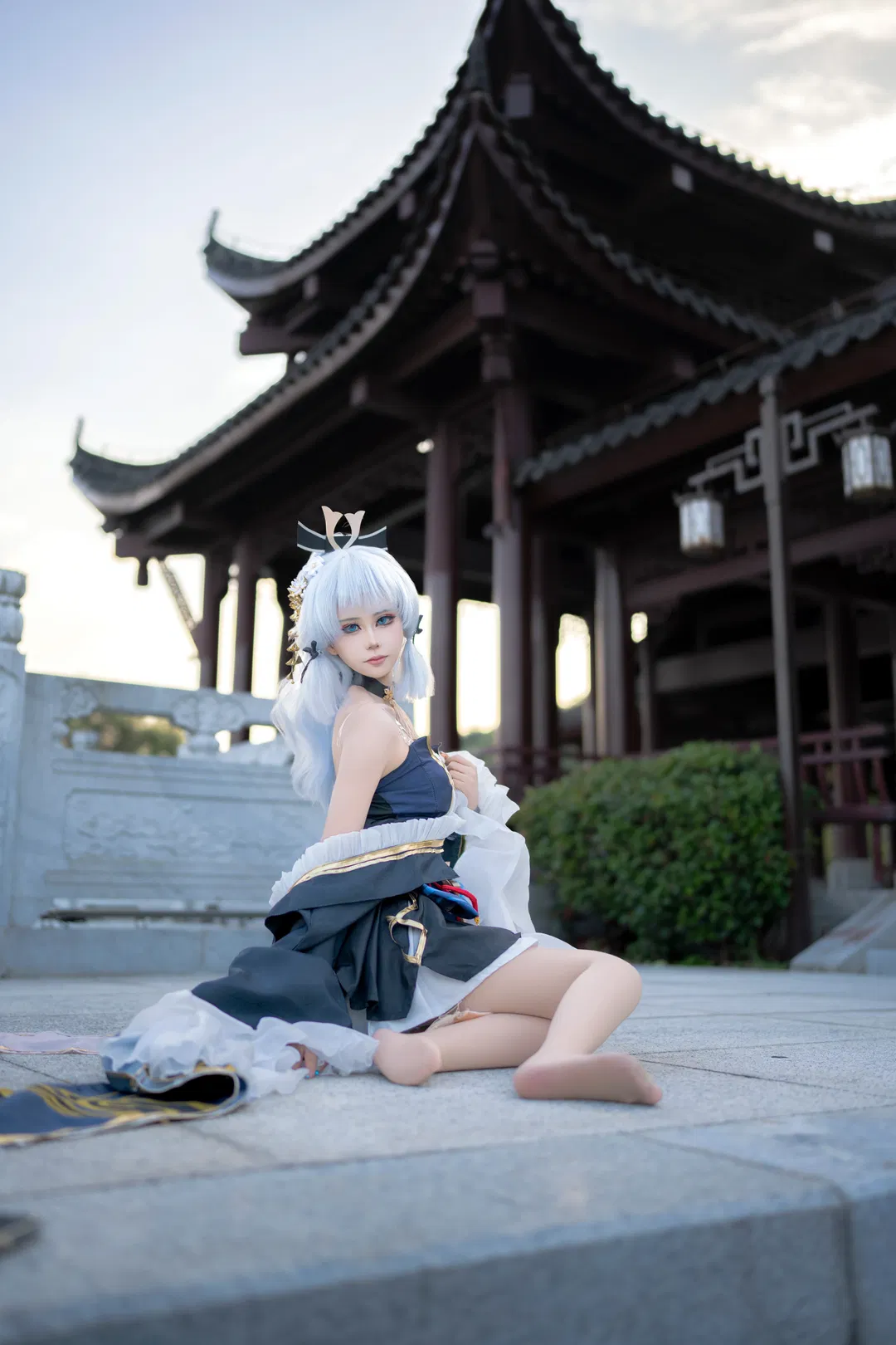 【神里绫华cos】原神黑道千金，庭院中的清冷与优雅 - 第 6 张