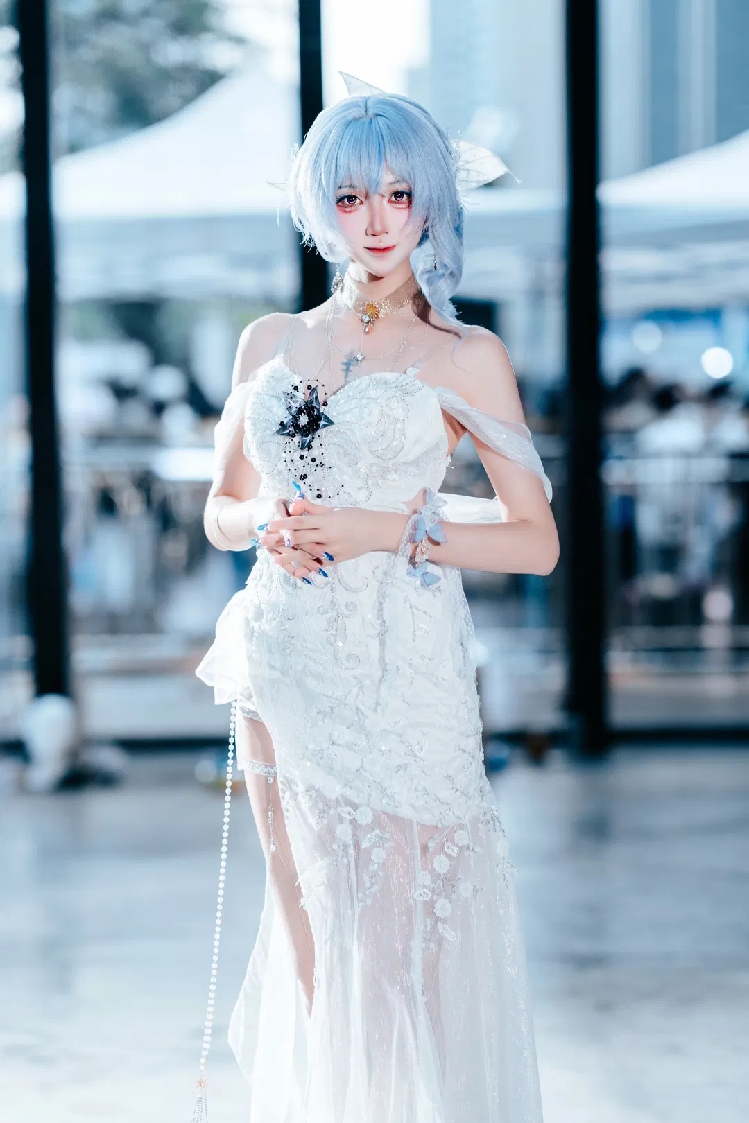 【守岸人cos】CICF漫展返图，鸣潮的白色礼服造型 - 第 2 张