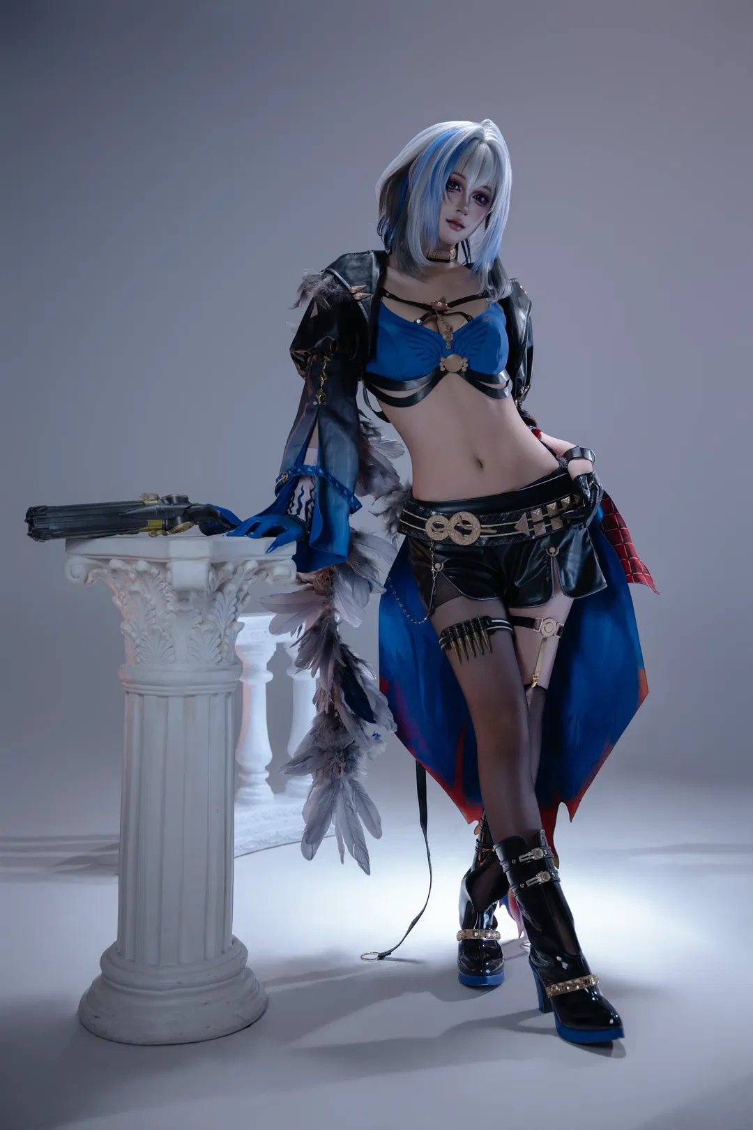 【嘉贝莉娜cos】鸣潮里的皮衣女枪手 - 第 4 张