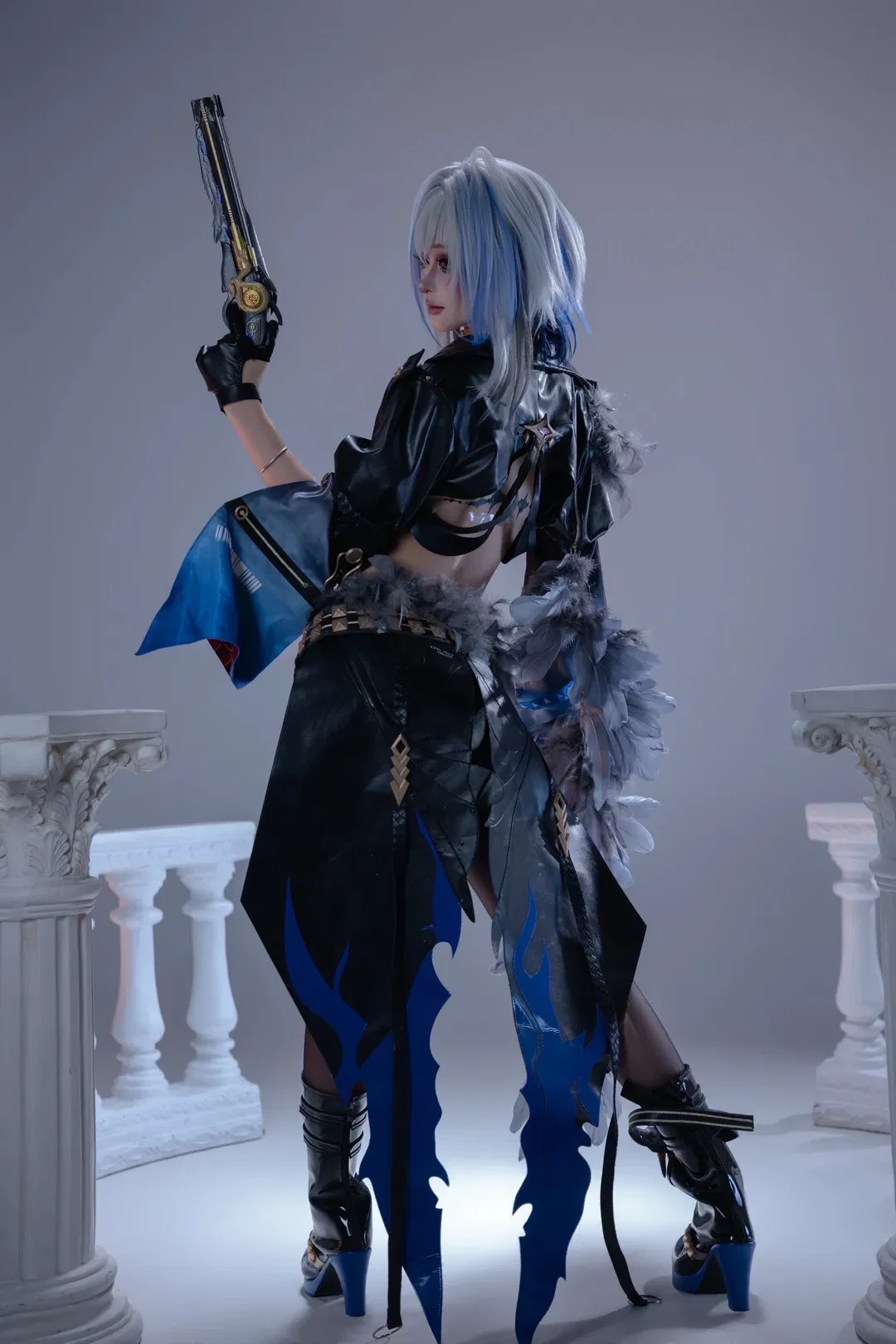 【嘉贝莉娜cos】鸣潮里的皮衣女枪手 - 第 5 张