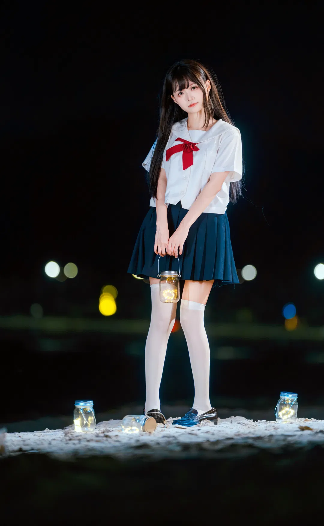 夜海提灯JK制服写真 氛围感夜景人像记录 - 第 1 张