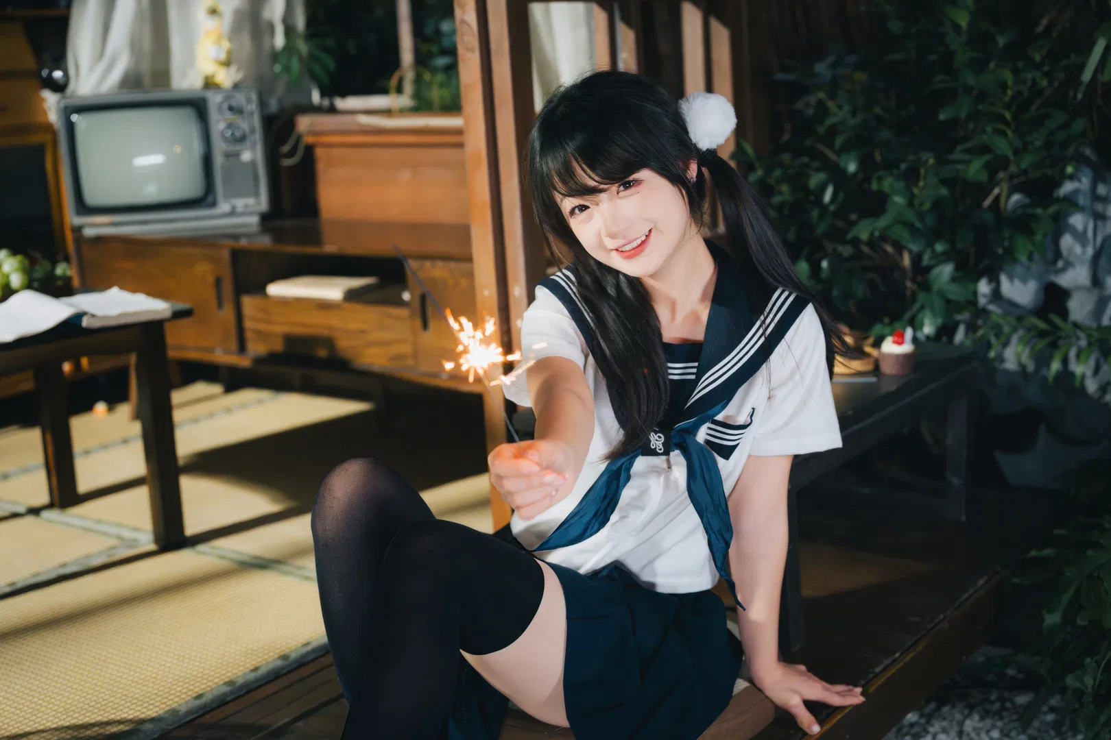 仲夏夜的日式JK与仙女棒 - 第 5 张