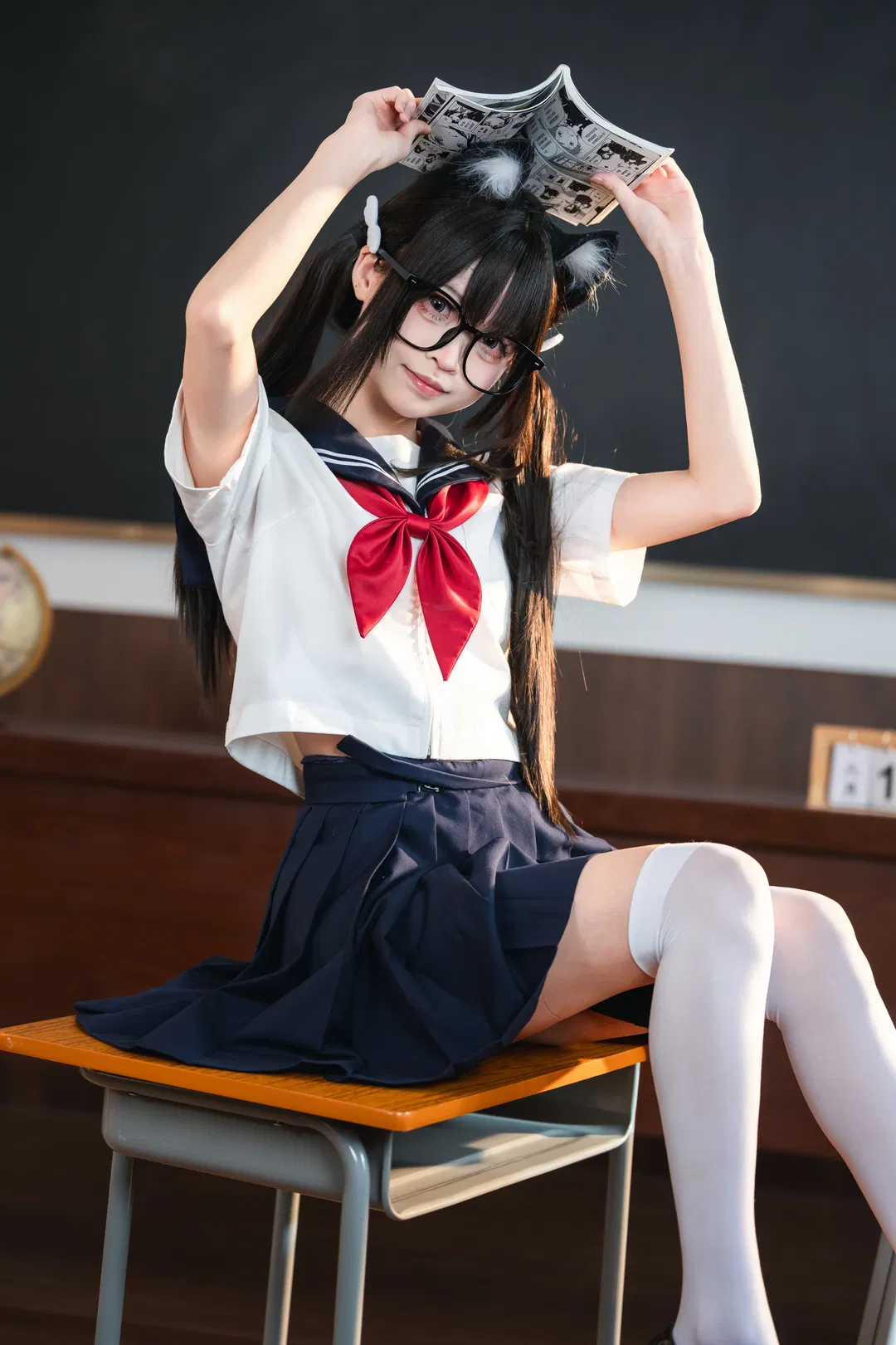校园风JK制服写真，教室里的元气日常 - 第 5 张