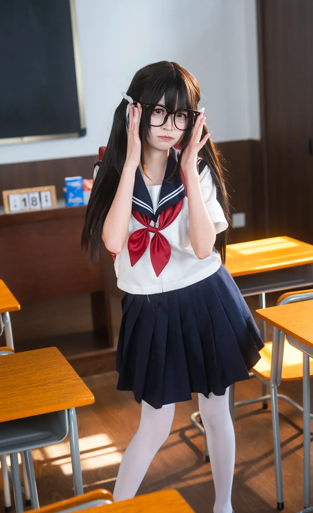 翘课后的教室 JK制服校园风日常记录 - 第 3 张
