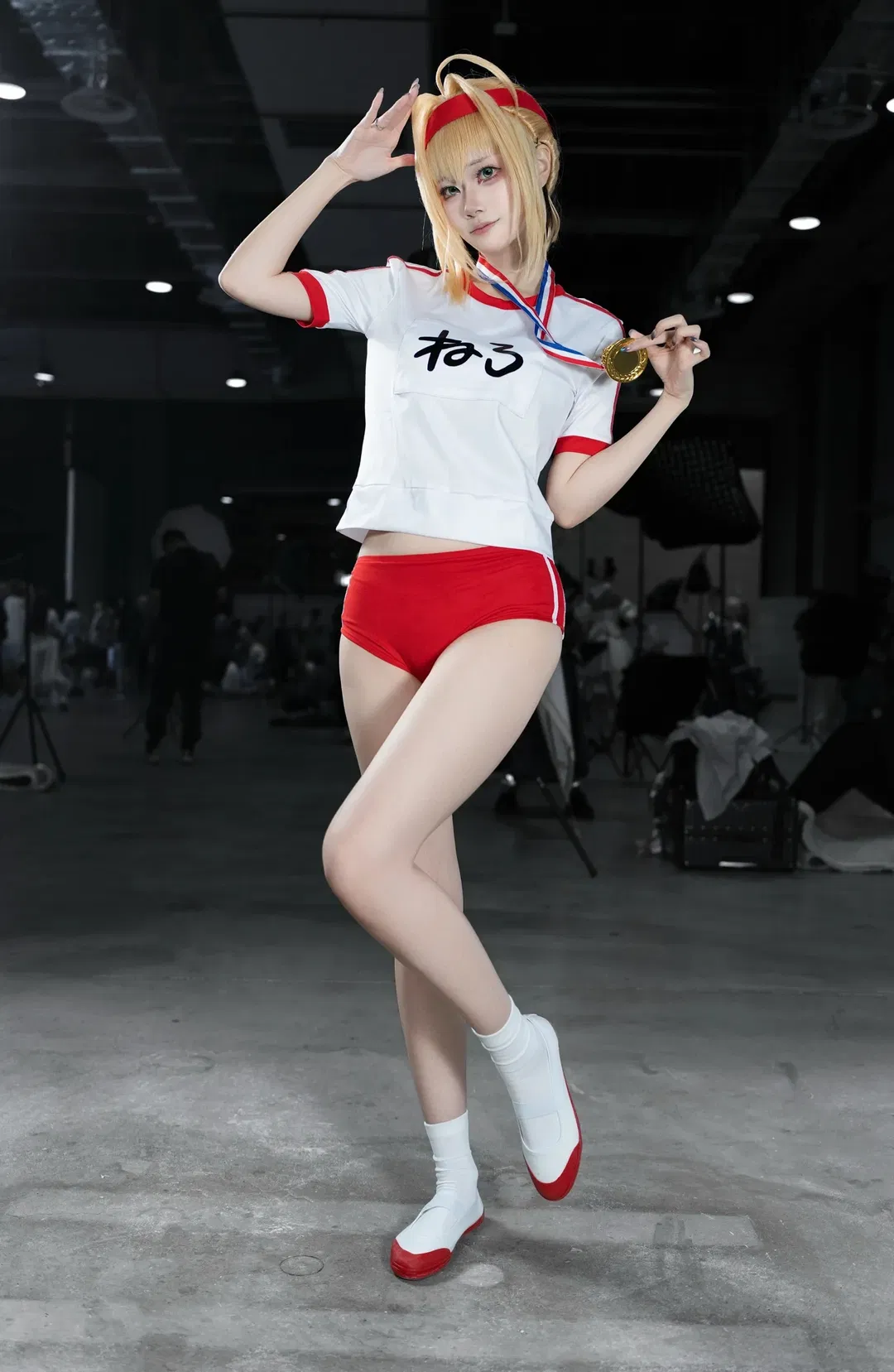 【尼禄cos】FGO尼禄体操服场照，红白配色尽显运动活力 - 第 6 张