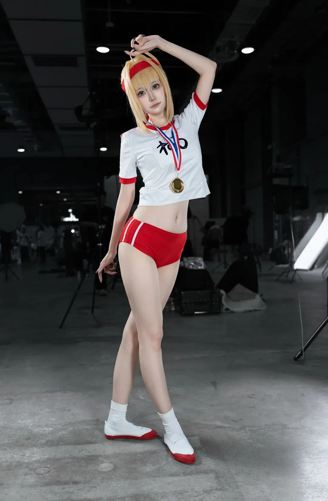 【尼禄cos】FGO尼禄体操服场照，红白配色尽显运动活力 - 第 9 张