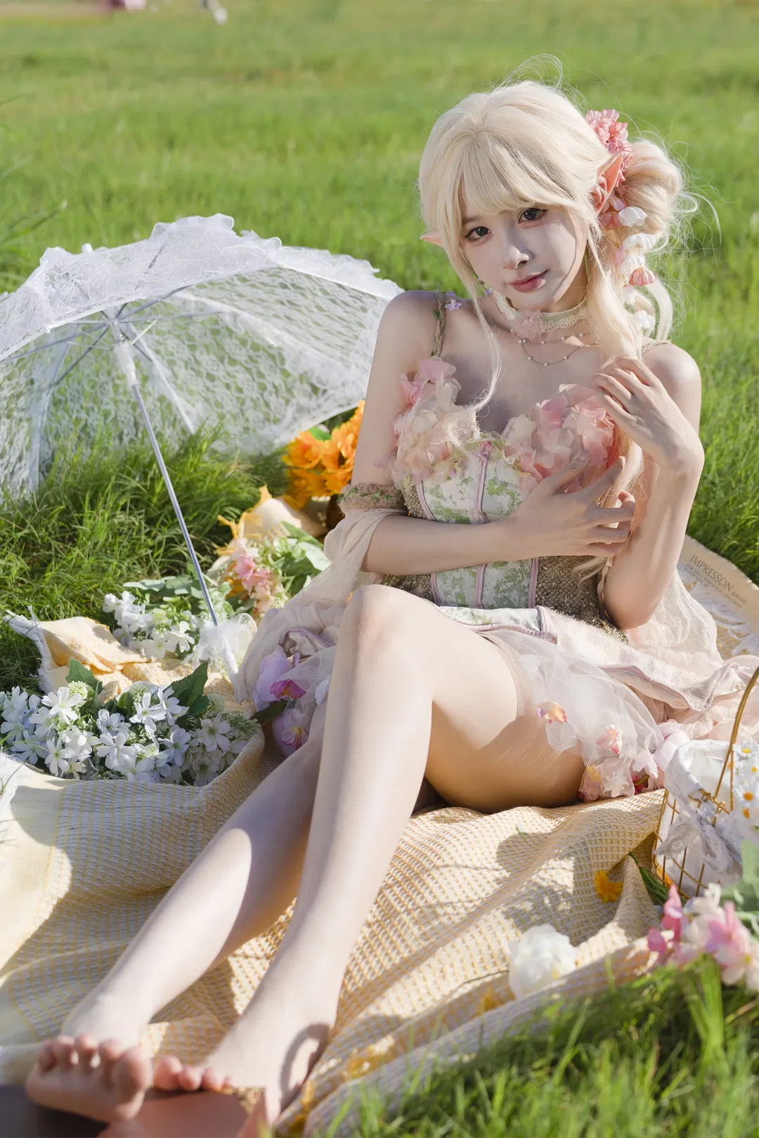在草地野餐拍到了人生花仙子妆造 - 第 5 张