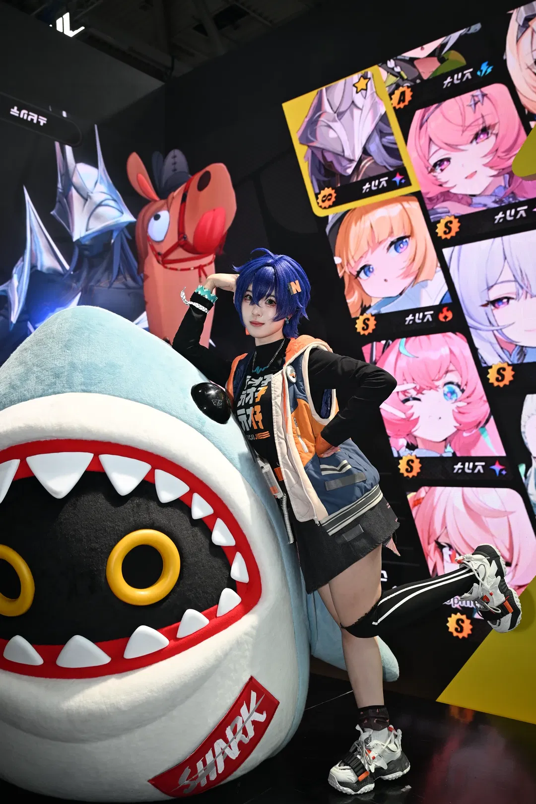 【鈴妹cos】絕區零科隆遊戲展，與巨型邦布同框的機能風少女 - 第 3 張