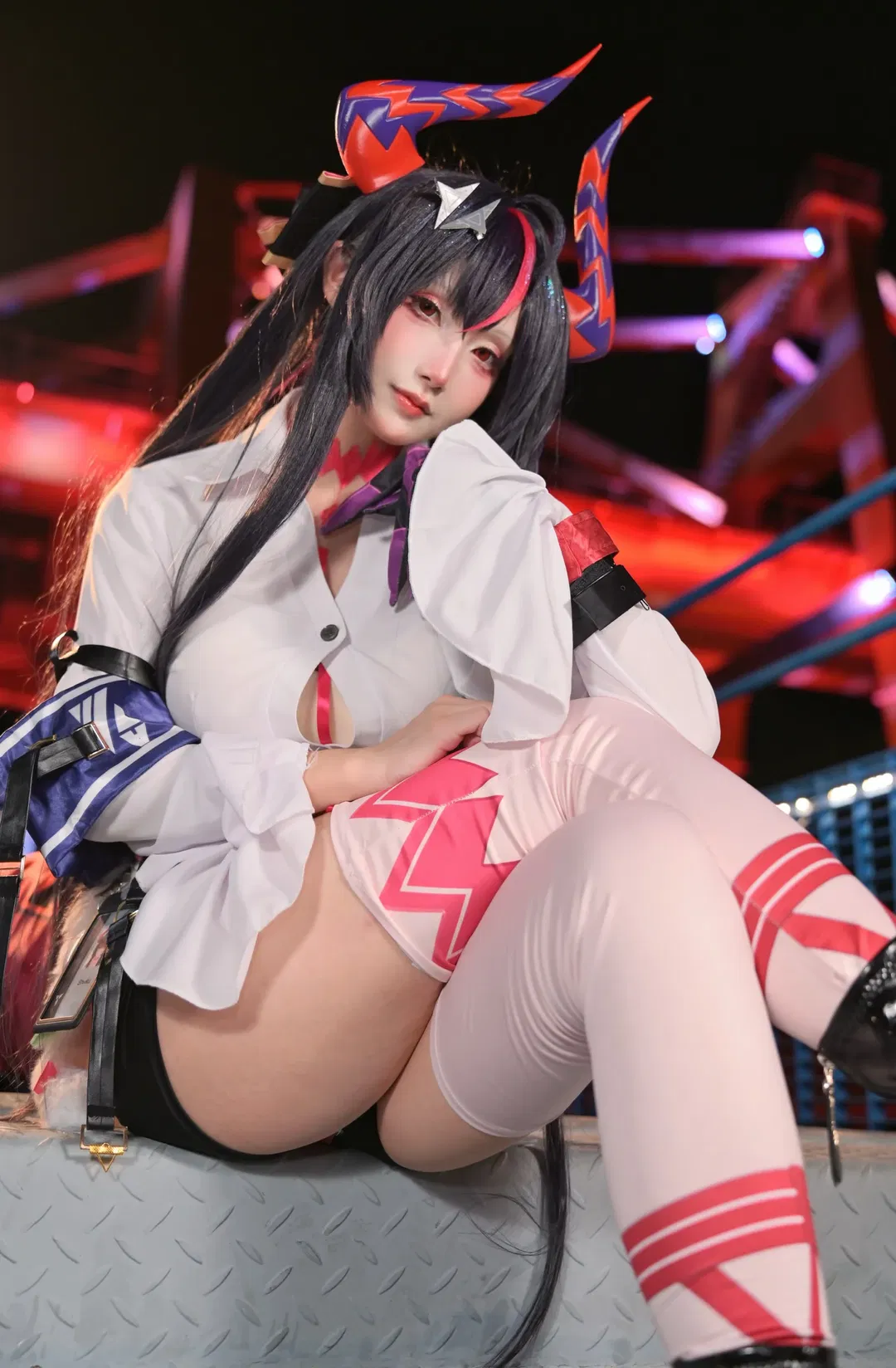 【真红cos】异环真红的夜拍挑战 - 第 6 张