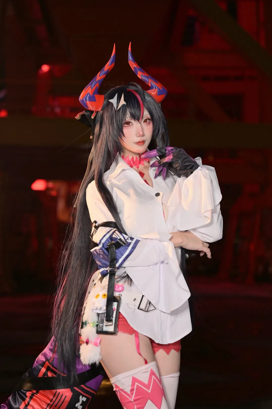 【真红cos】异环真红的夜拍挑战 - 第 7 张