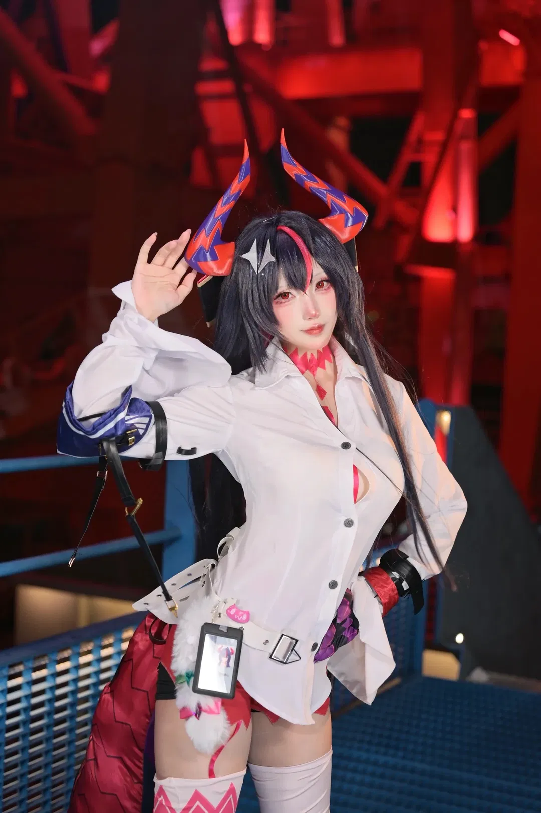 【真红cos】异环真红的夜拍挑战 - 第 8 张