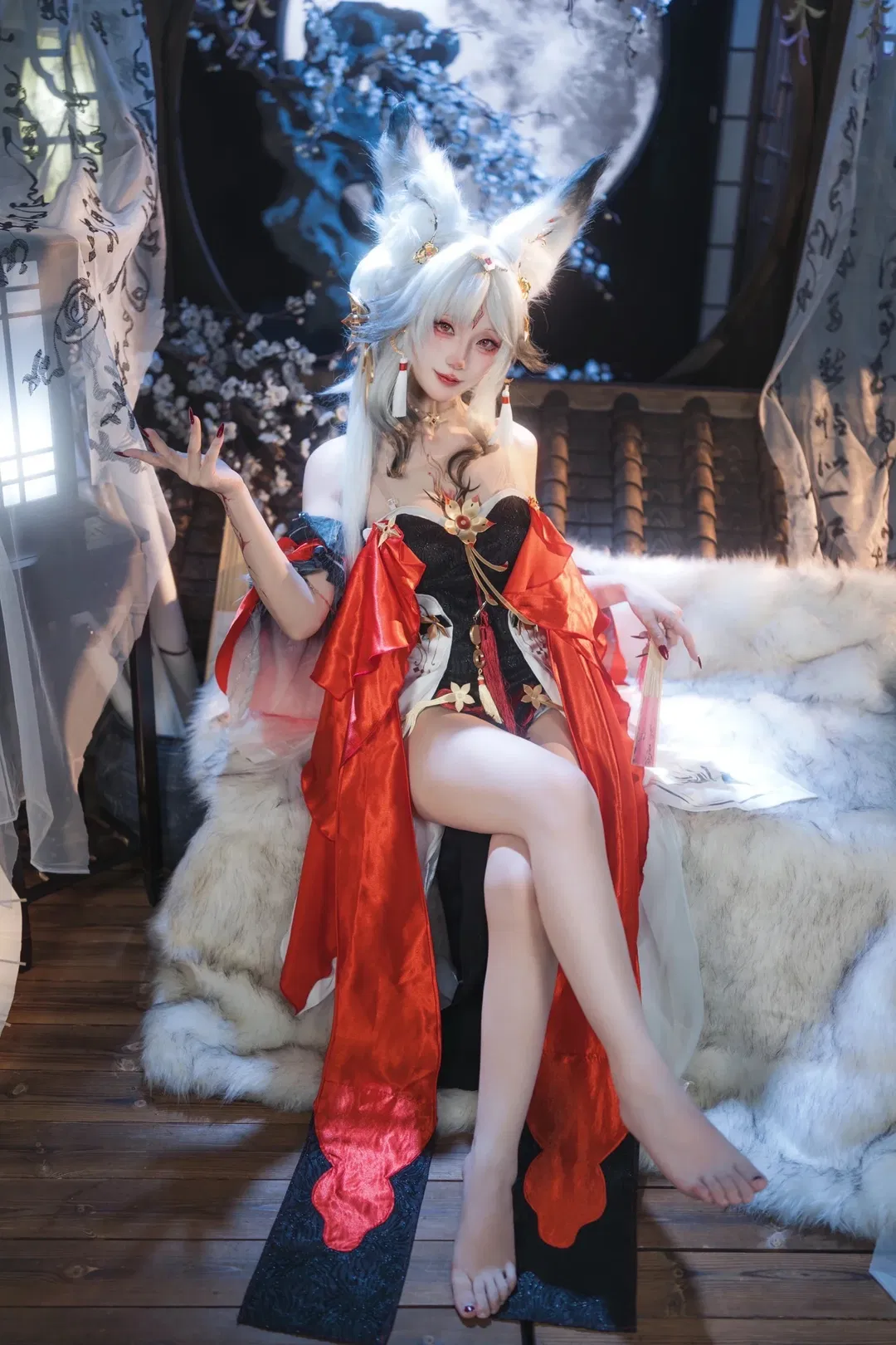 【心月狐cos】鳴潮心月狐，月下紅妝與狐耳白髮的碰撞 - 第 8 張