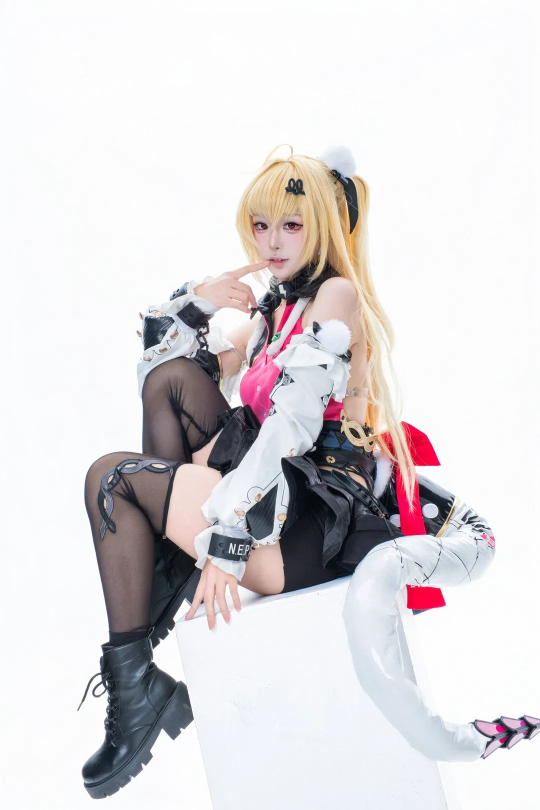 【希希芙cos】绝区零粉黑机能风正片 - 第 10 张