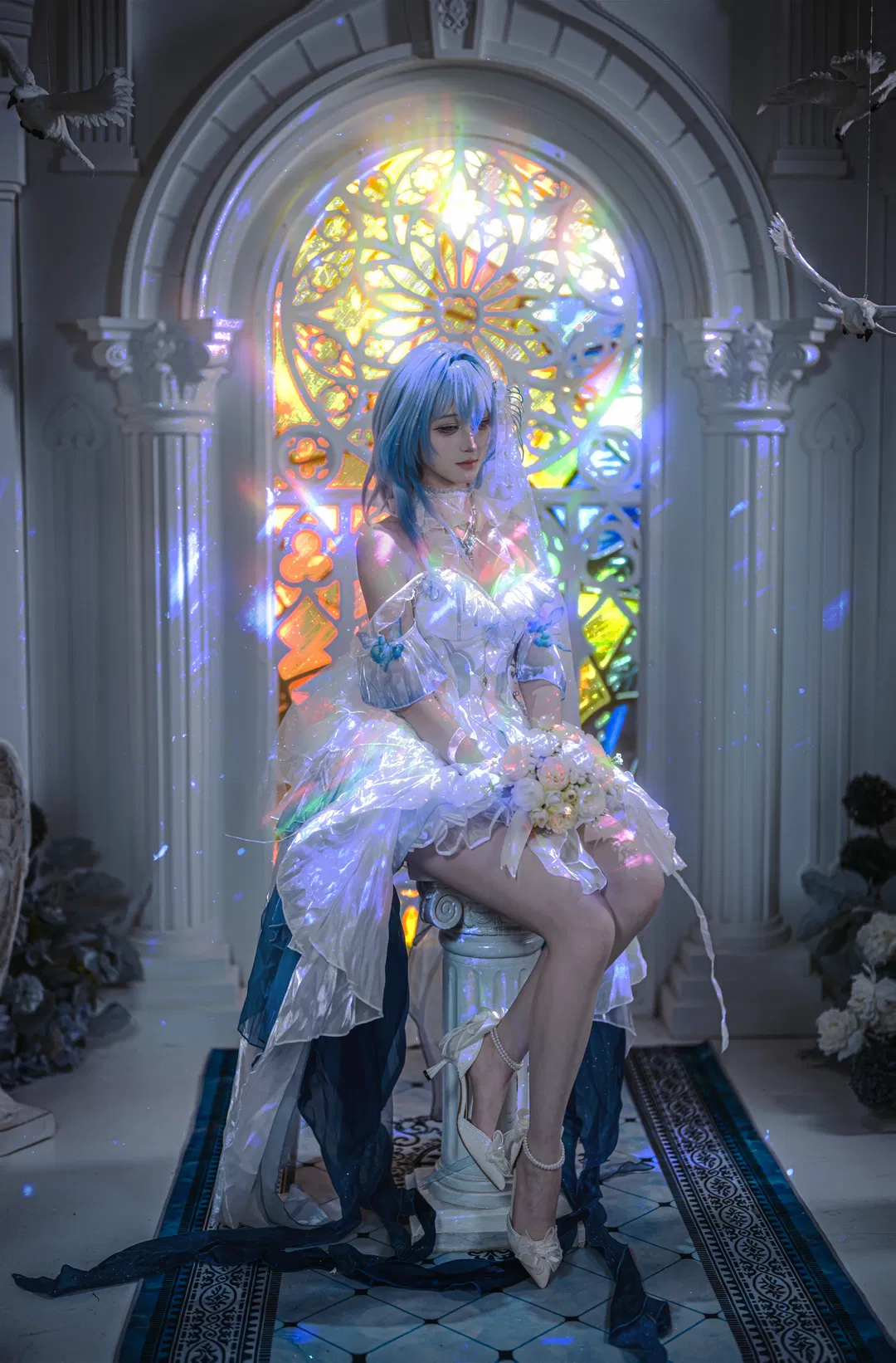 【守岸人cos】光影交织的纯白教堂，鸣潮守岸人拍摄分享 - 第 7 张