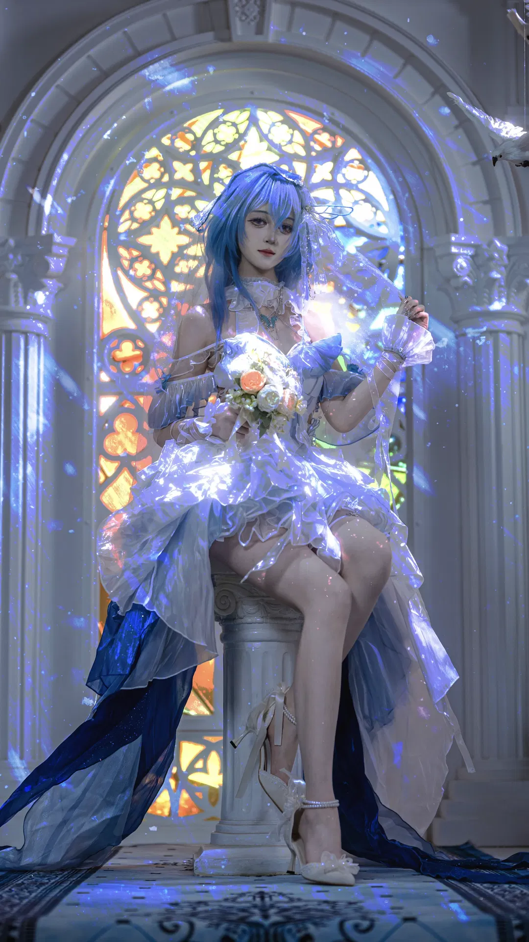 【守岸人cos】光影交织的纯白教堂，鸣潮守岸人拍摄分享 - 第 8 张