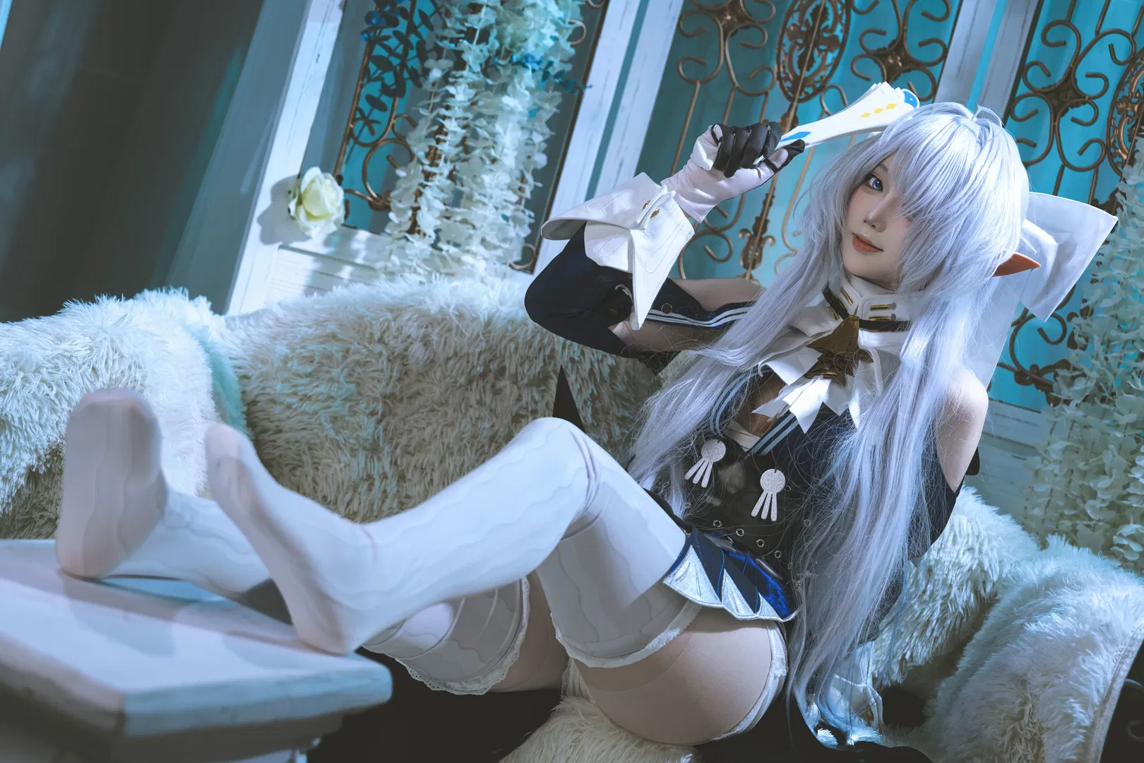 【維琳娜cos】絕區零的優雅與慵懶，白絲與摺扇的碰撞 - 第 4 張