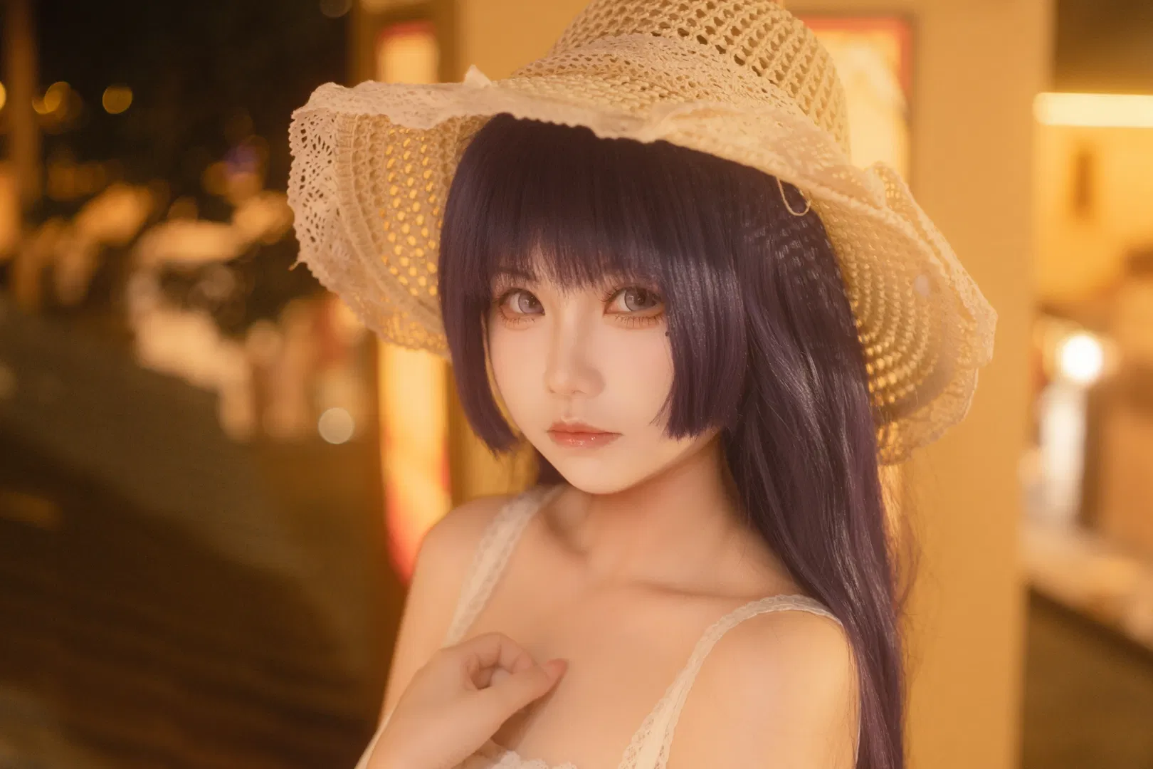 【五更琉璃cos】夜色站台与祈福牌，黑猫的日常私服感 - 第 1 张