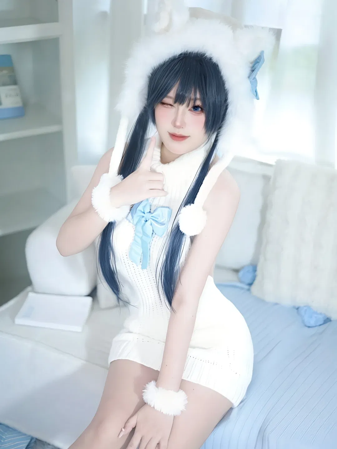 【龙华妃咲cos】蔚蓝档案的冬日毛绒感装扮 - 第 4 张