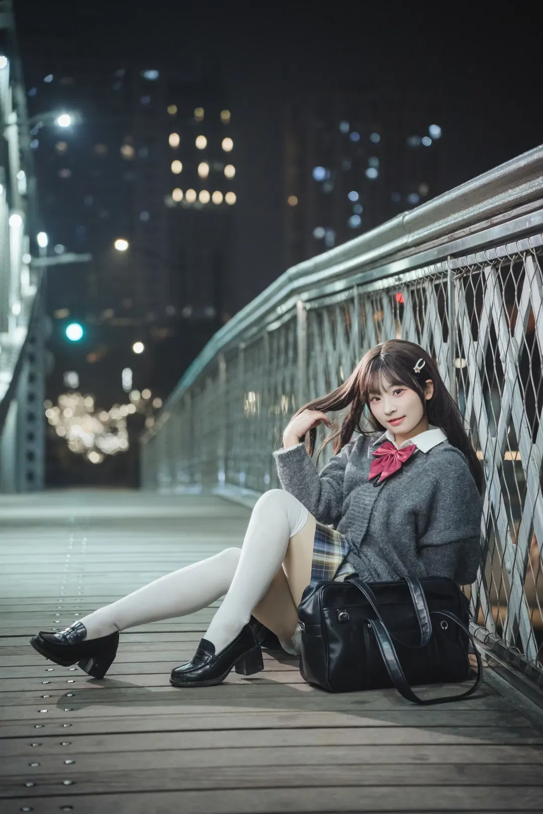 深夜橋邊的JK制服夜景人像 - 第 3 張