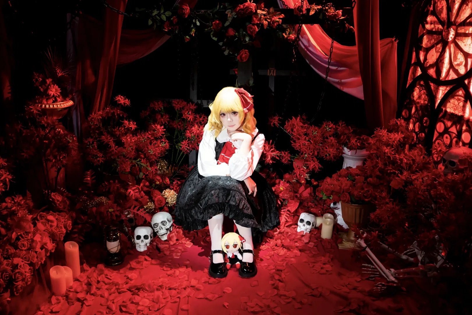 【露米婭cos】紅黑交織的暗黑哥特風正片 - 第 7 張