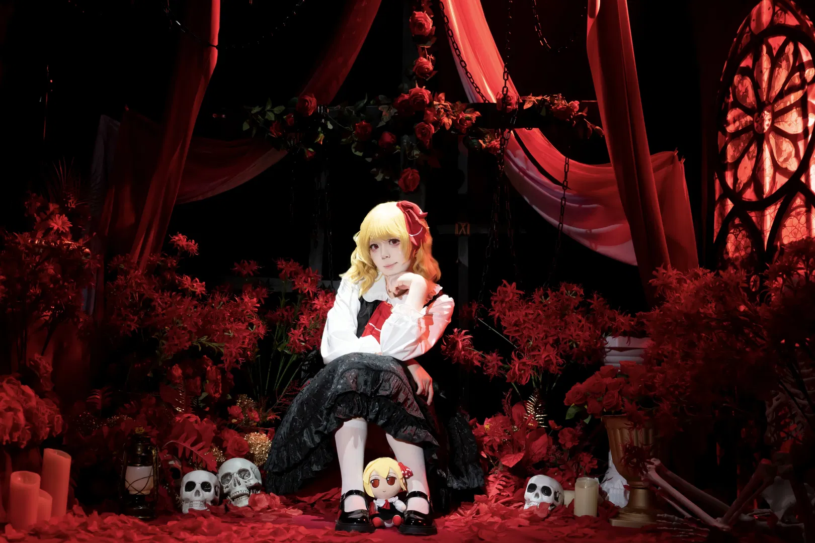 【露米婭cos】紅黑交織的暗黑哥特風正片 - 第 8 張