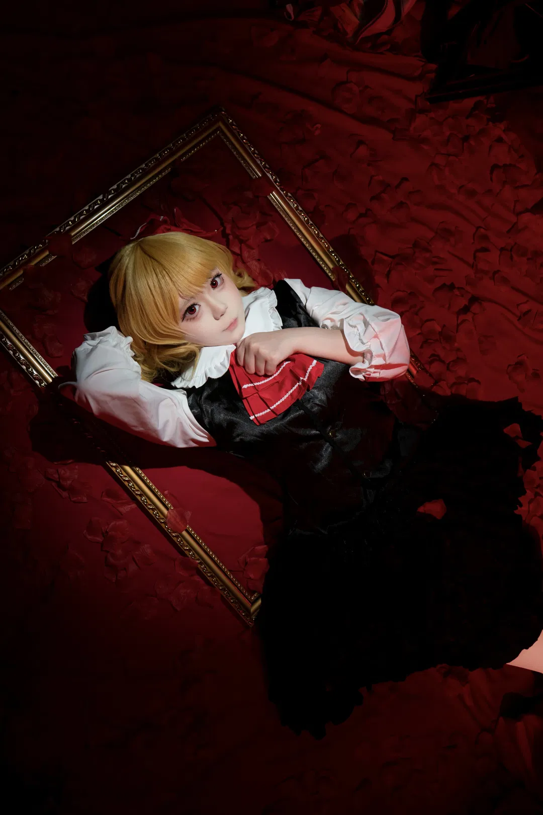 【露米婭cos】東方Project暗黑玫瑰棚拍，可可愛愛消防斧 - 第 1 張