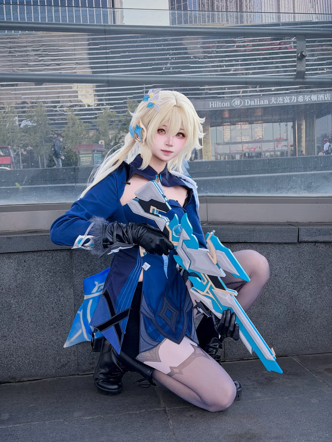 【荧cos】原神至冬旅行者的城市街拍 - 第 2 张