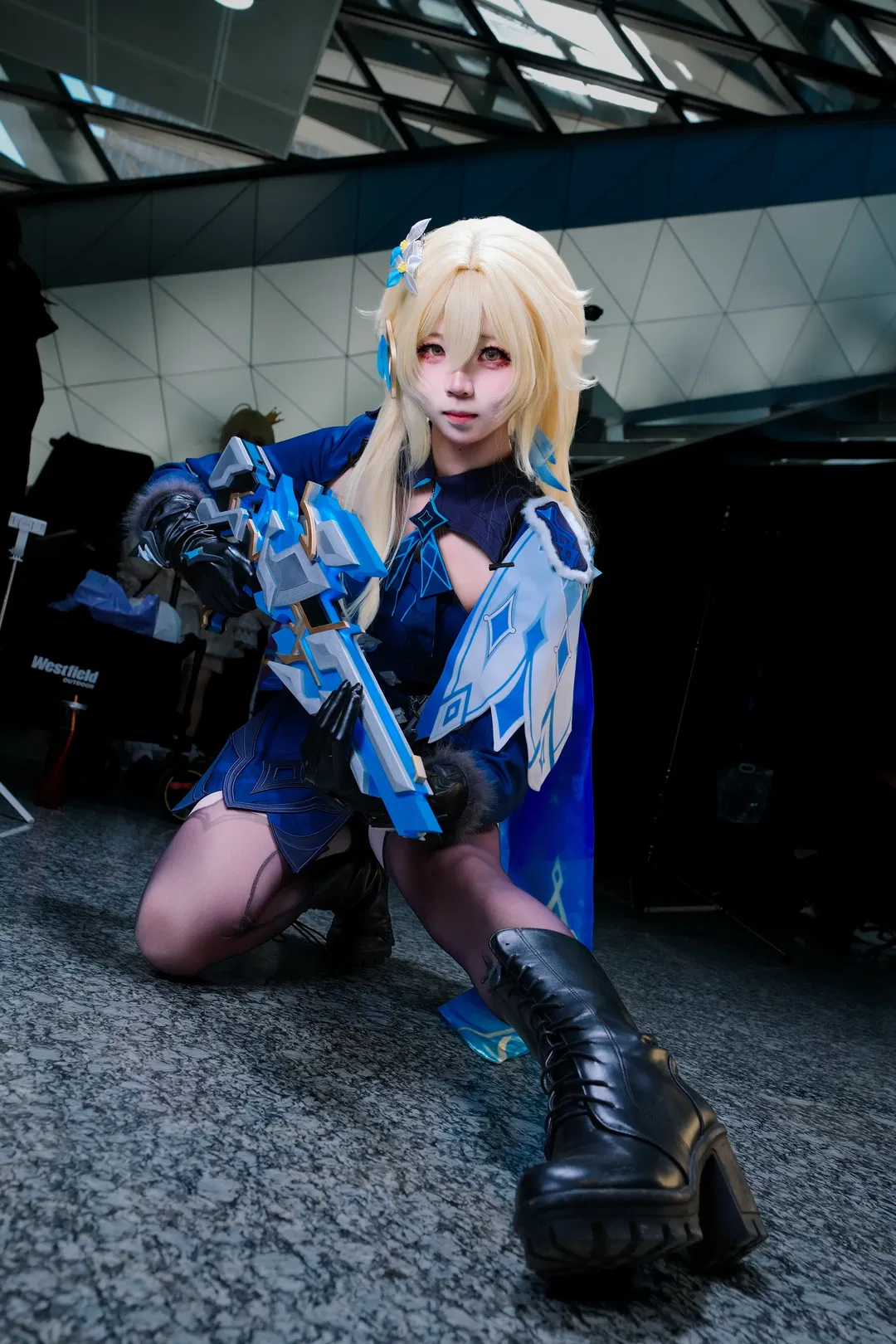 【熒cos】原神至冬風格，手持巨劍的高冷戰鬥少女 - 第 5 張