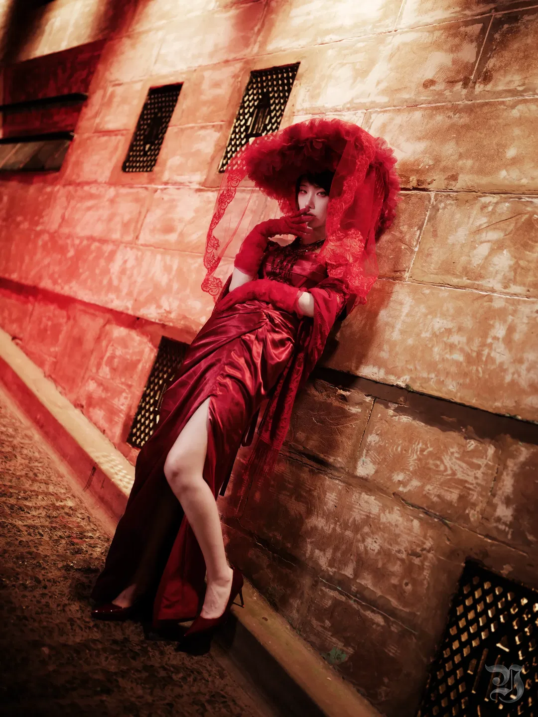 Nocturnal crimson aristocrat: Gothic vampire cosplay atmosphere dialed to the absolute peak - Image 7