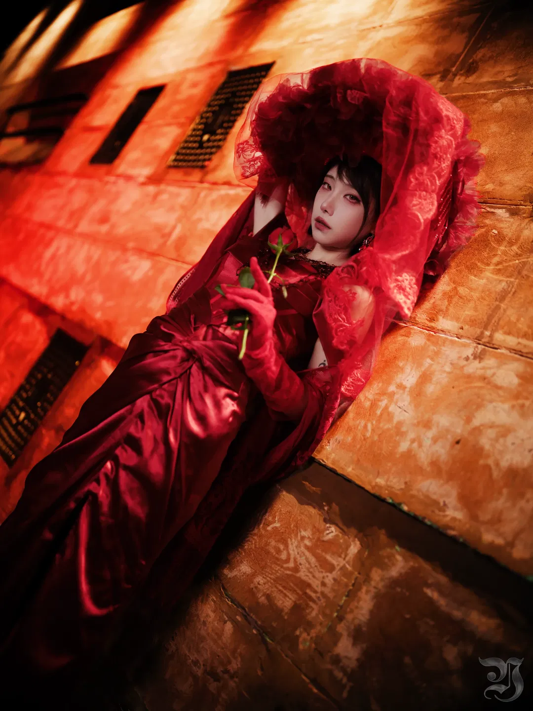 Nocturnal crimson aristocrat: Gothic vampire cosplay atmosphere dialed to the absolute peak - Image 8