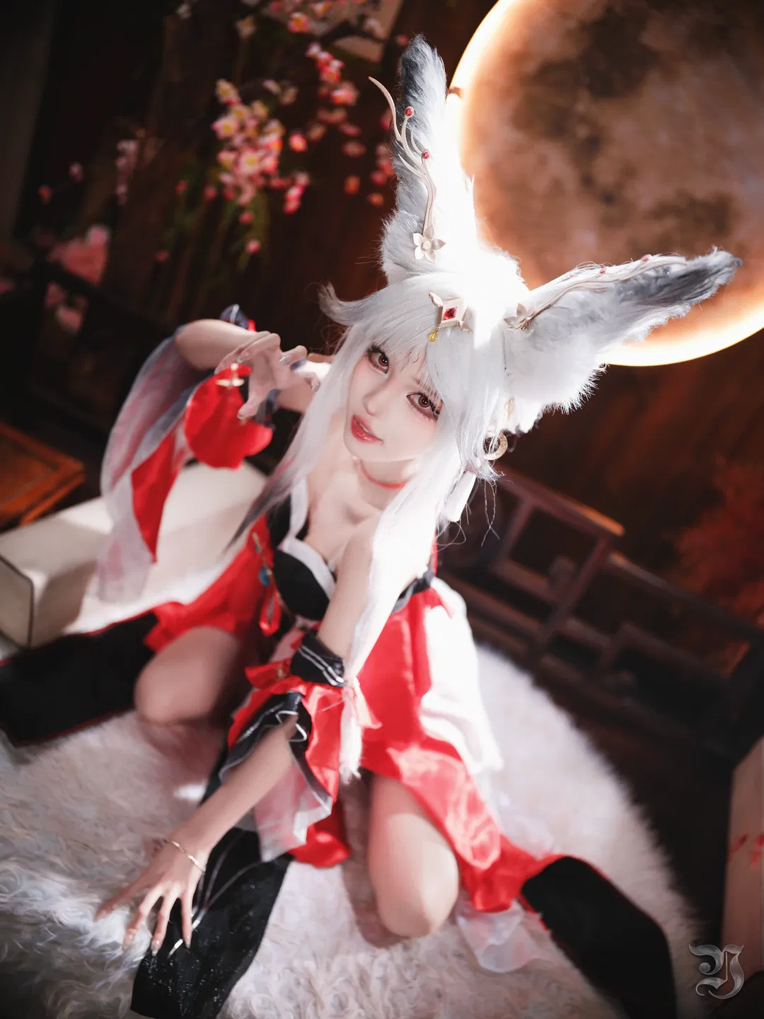 【心月狐cos】鸣潮里这只毛绒绒的狐狸谁不喜欢 - 第 10 张