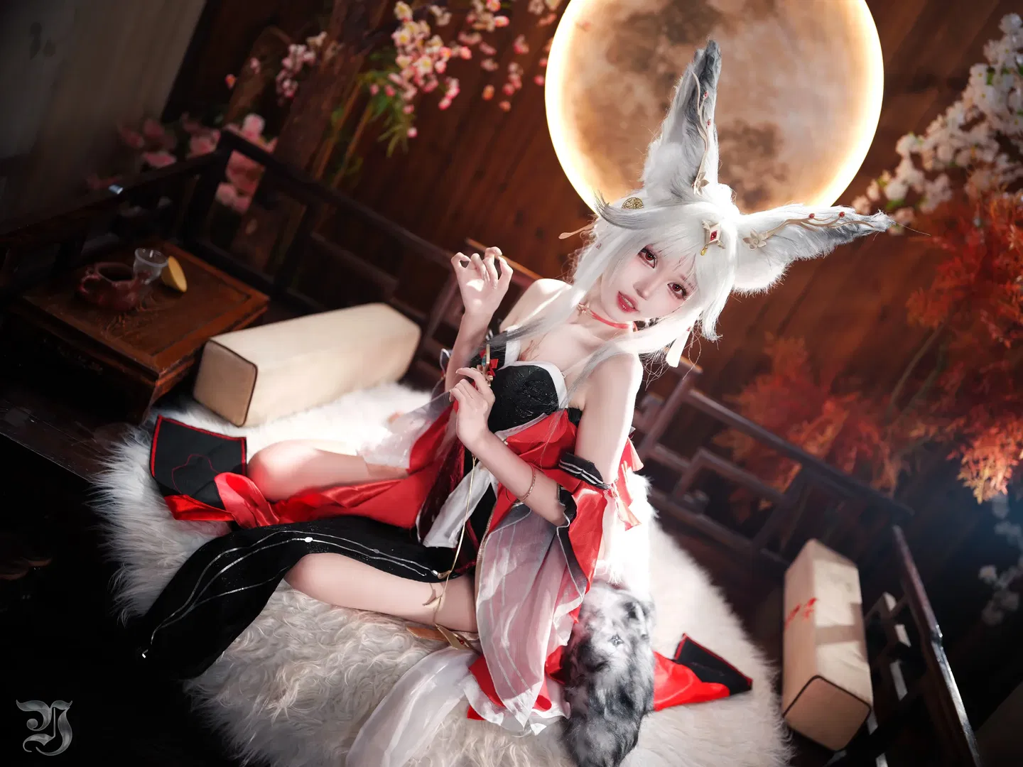【心月狐cos】鸣潮里这只毛绒绒的狐狸谁不喜欢 - 第 8 张