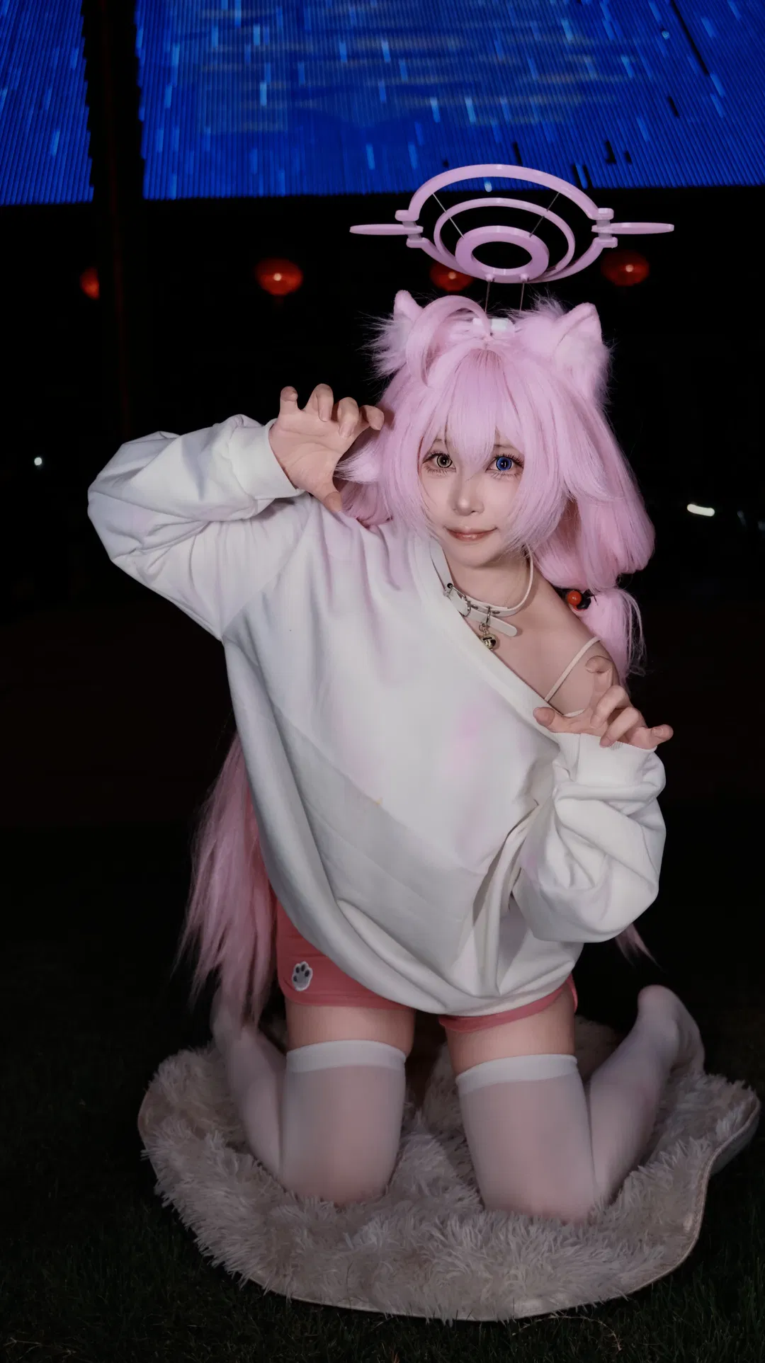 【小鸟游星野cos】蔚蓝档案夜场，慵懒白丝与粉色光环的漫展返图 - 第 5 张