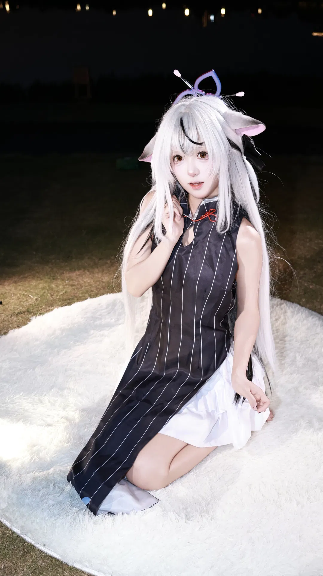 【春原心奈cos】蔚蓝档案的甜妹猫娘教官来监督啦 - 第 1 张