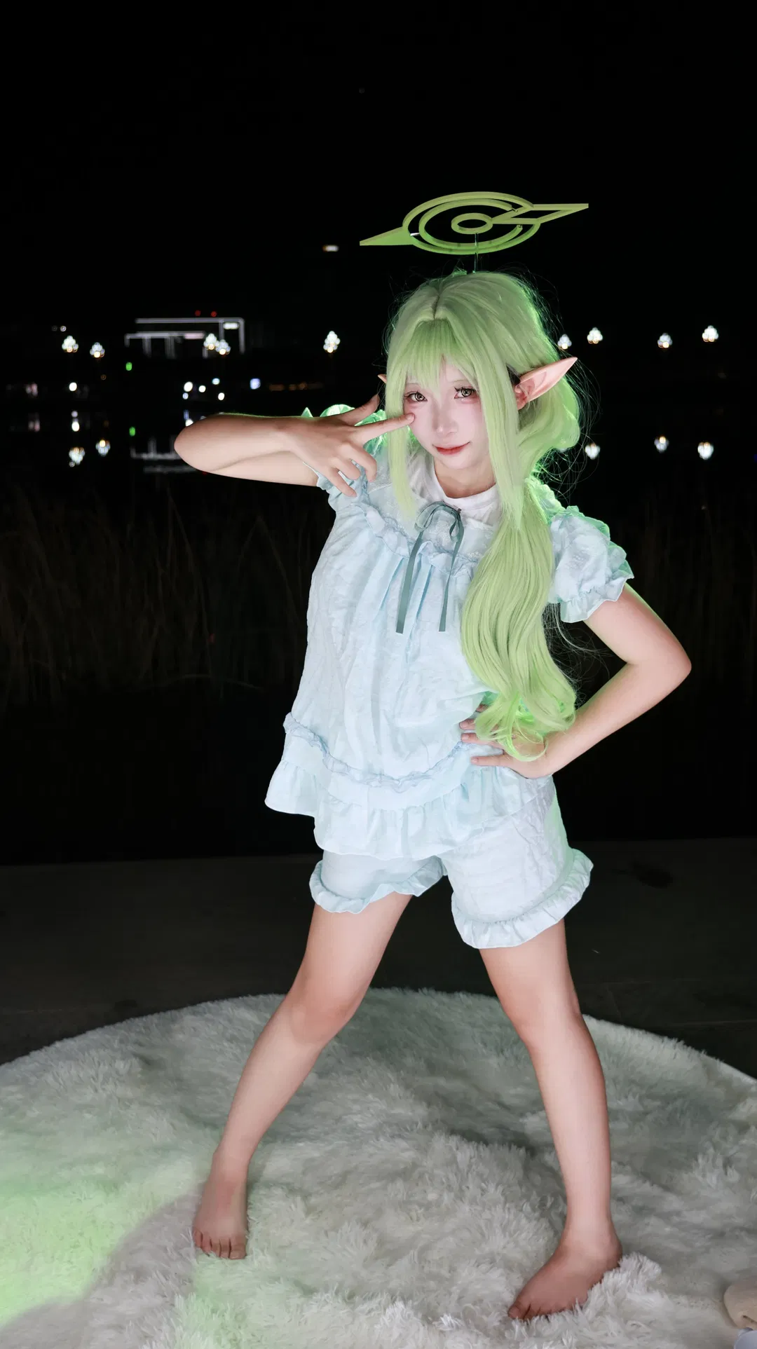 夜风中的蔚蓝档案橘望，浅蓝色家居服与绿色光环的奇妙碰撞 - 第 4 张