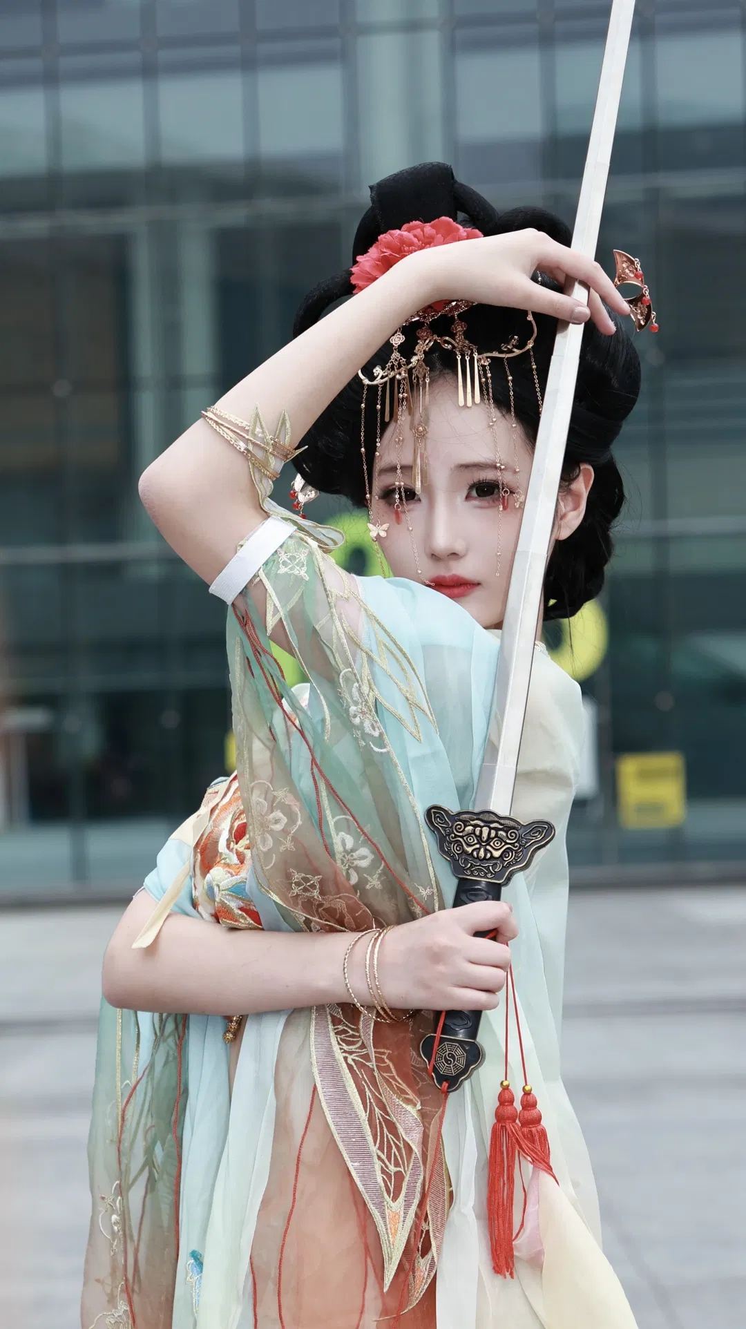 【醉花陰cos】燕雲十六聲，牡丹簪發劍藏溫柔 - 第 1 張