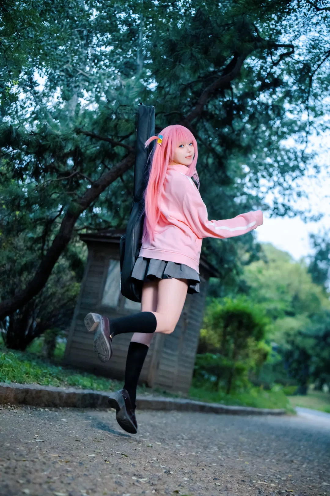 【後藤一里cos】放課後的孤獨搖滾，克服社恐的一天 - 第 13 張