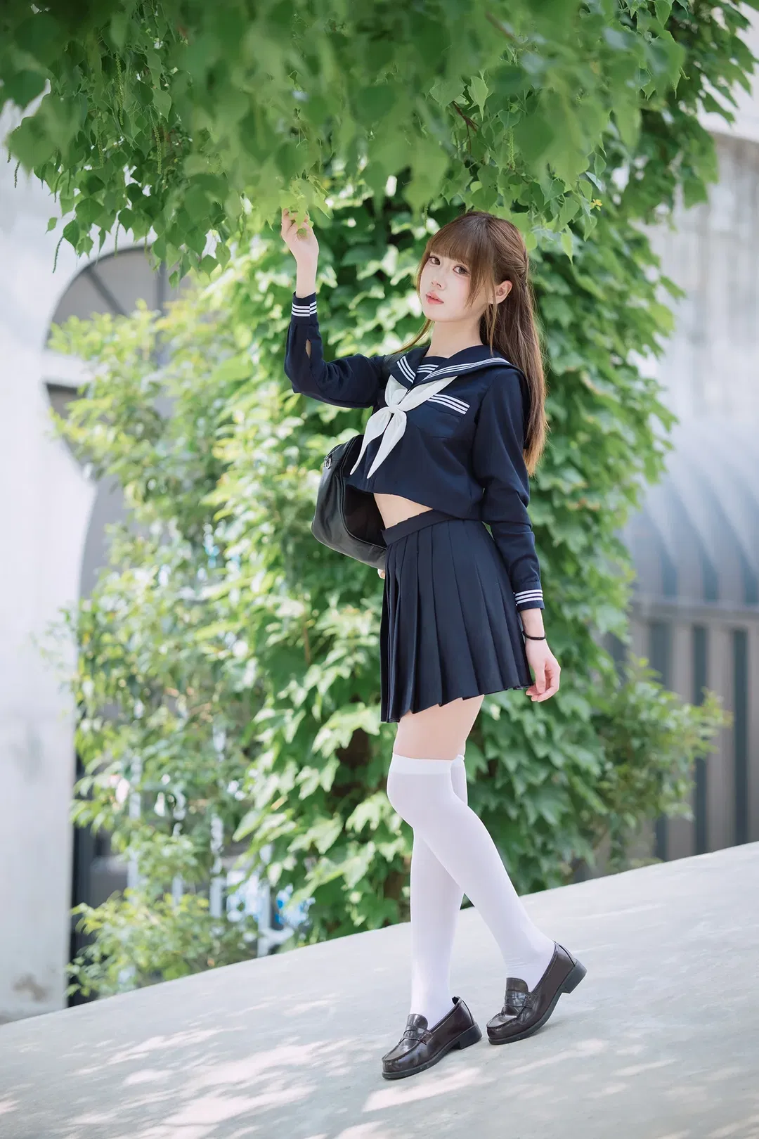 蓝莓冰淇淋味的绀白水手服写真 - 第 11 张