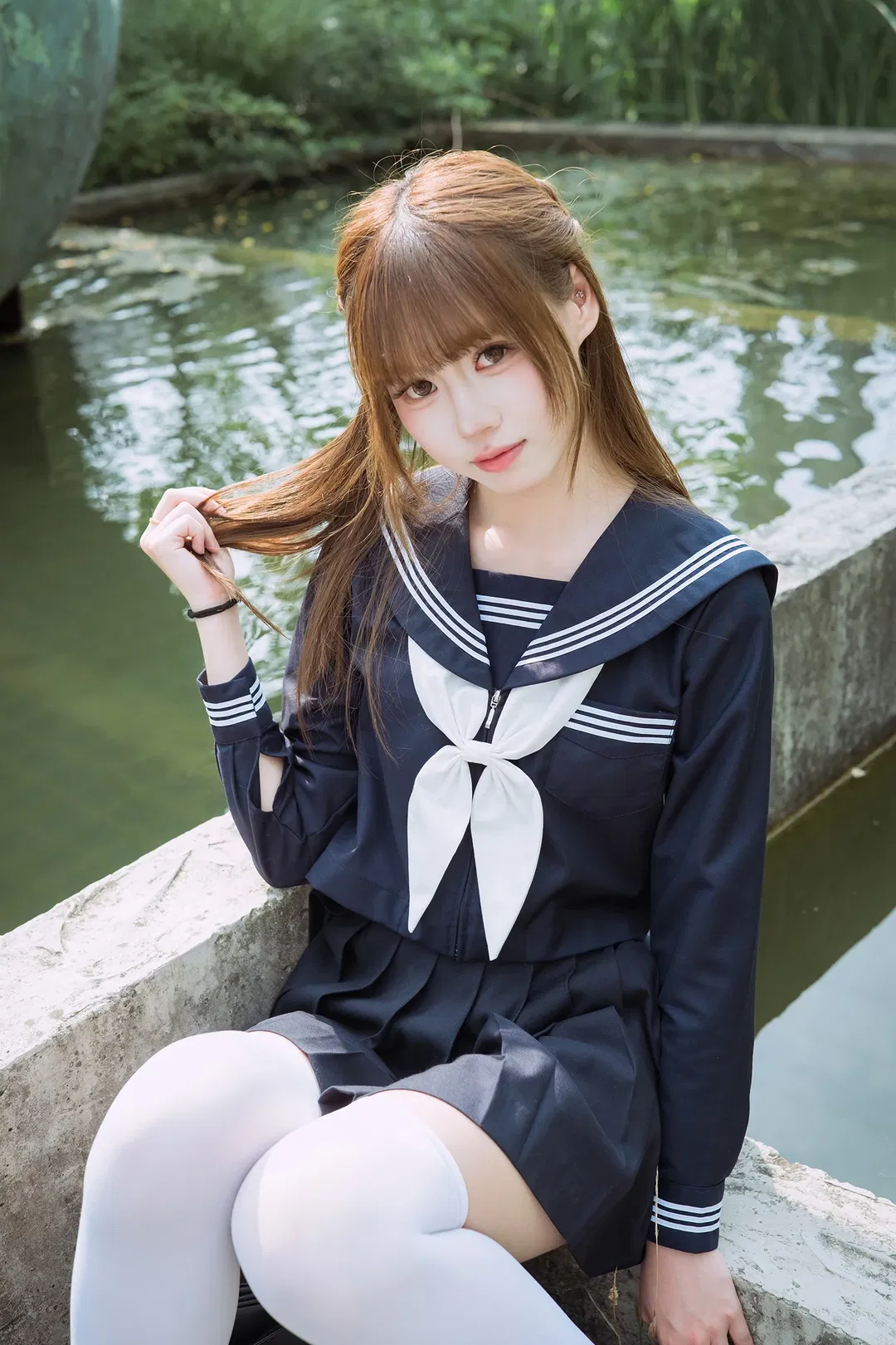 蓝莓冰淇淋味的绀白水手服写真 - 第 3 张