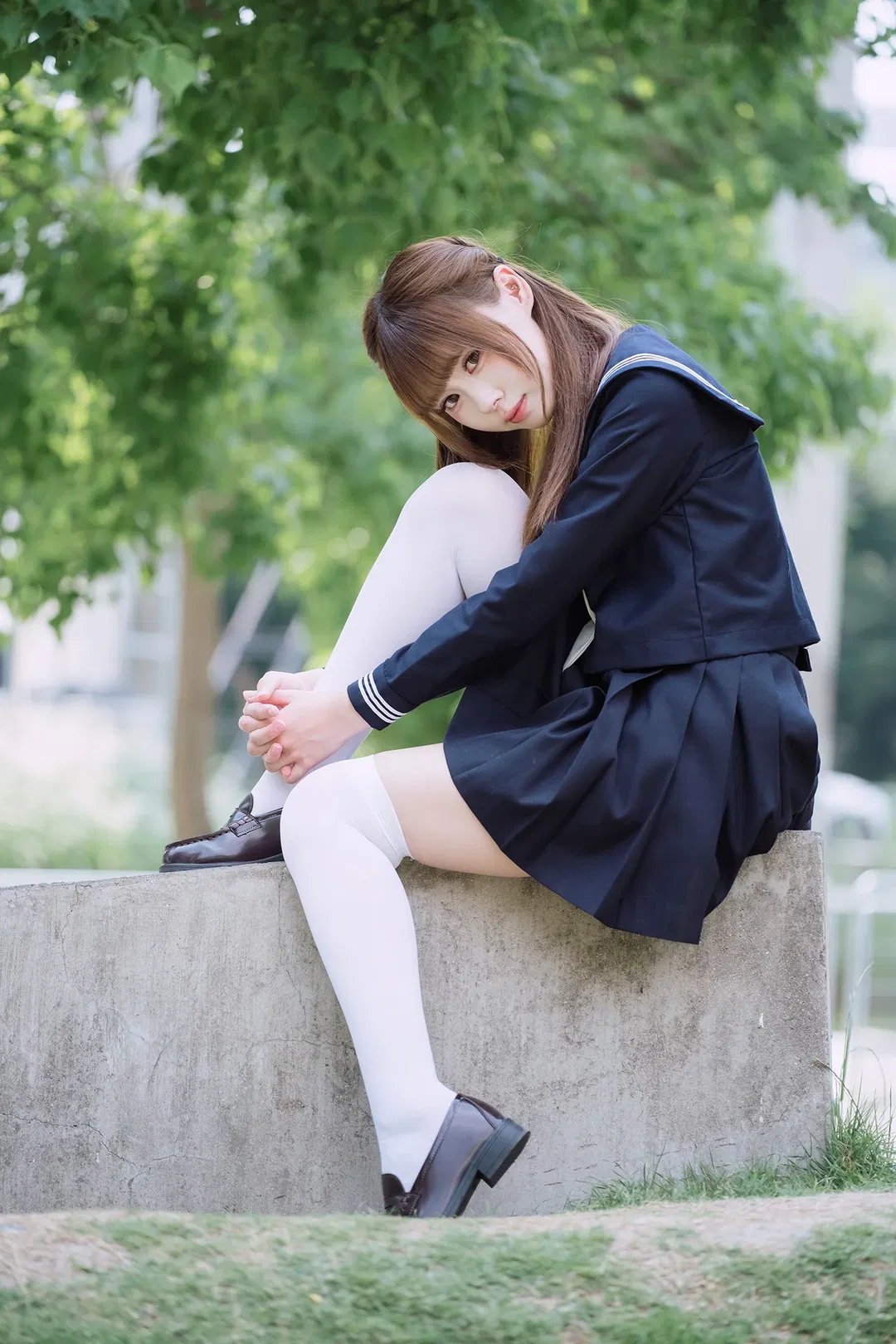 蓝莓冰淇淋味的绀白水手服写真 - 第 8 张