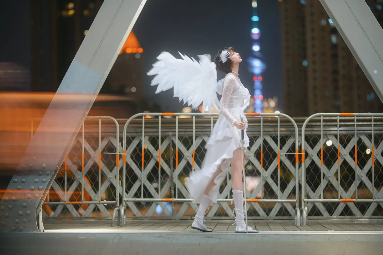夜游钢铁大桥的白翼天使造型 - 第 6 张