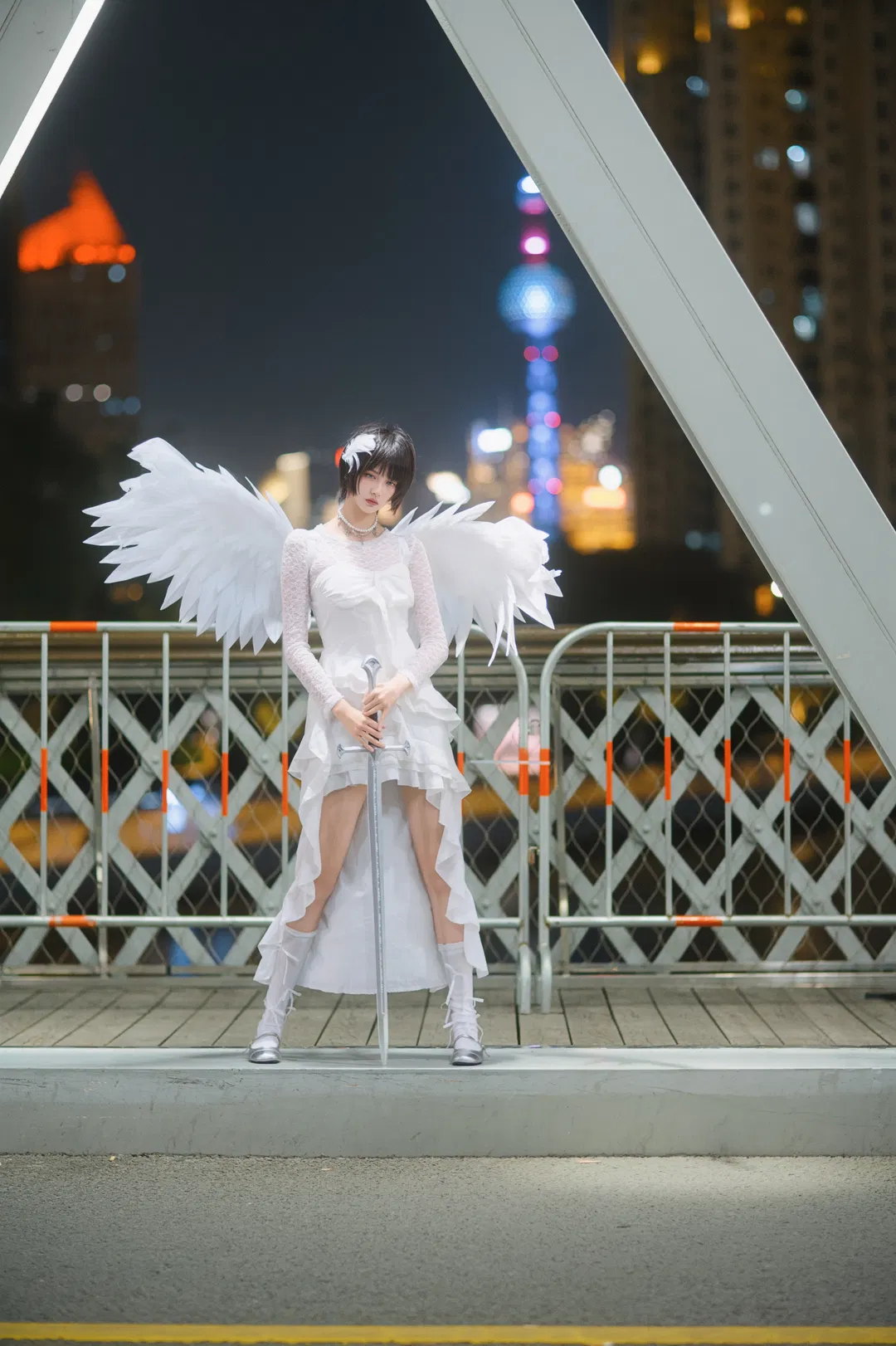 夜游钢铁大桥的白翼天使造型 - 第 7 张