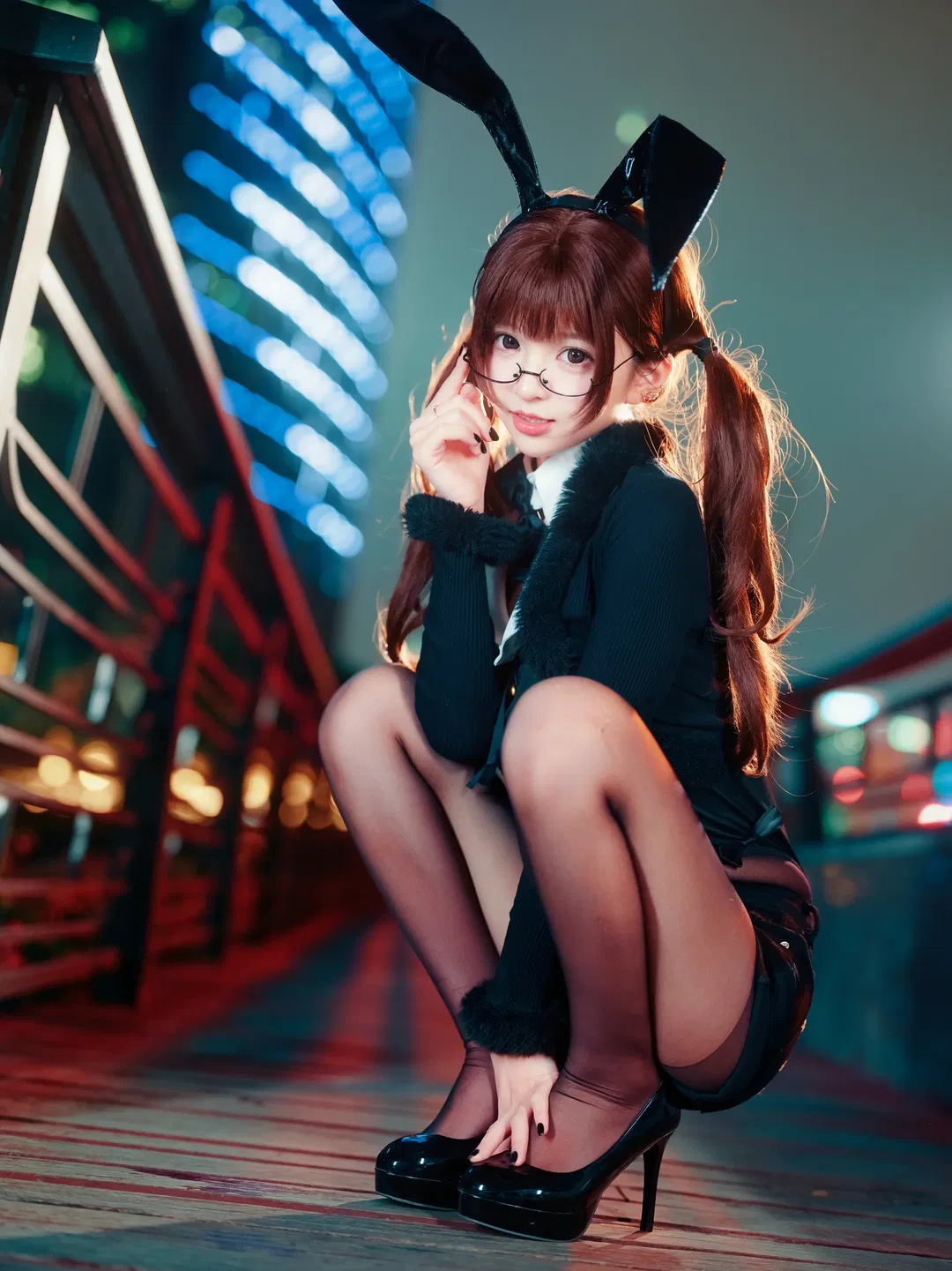 夜景街拍兔耳制服少女 - 第 14 张