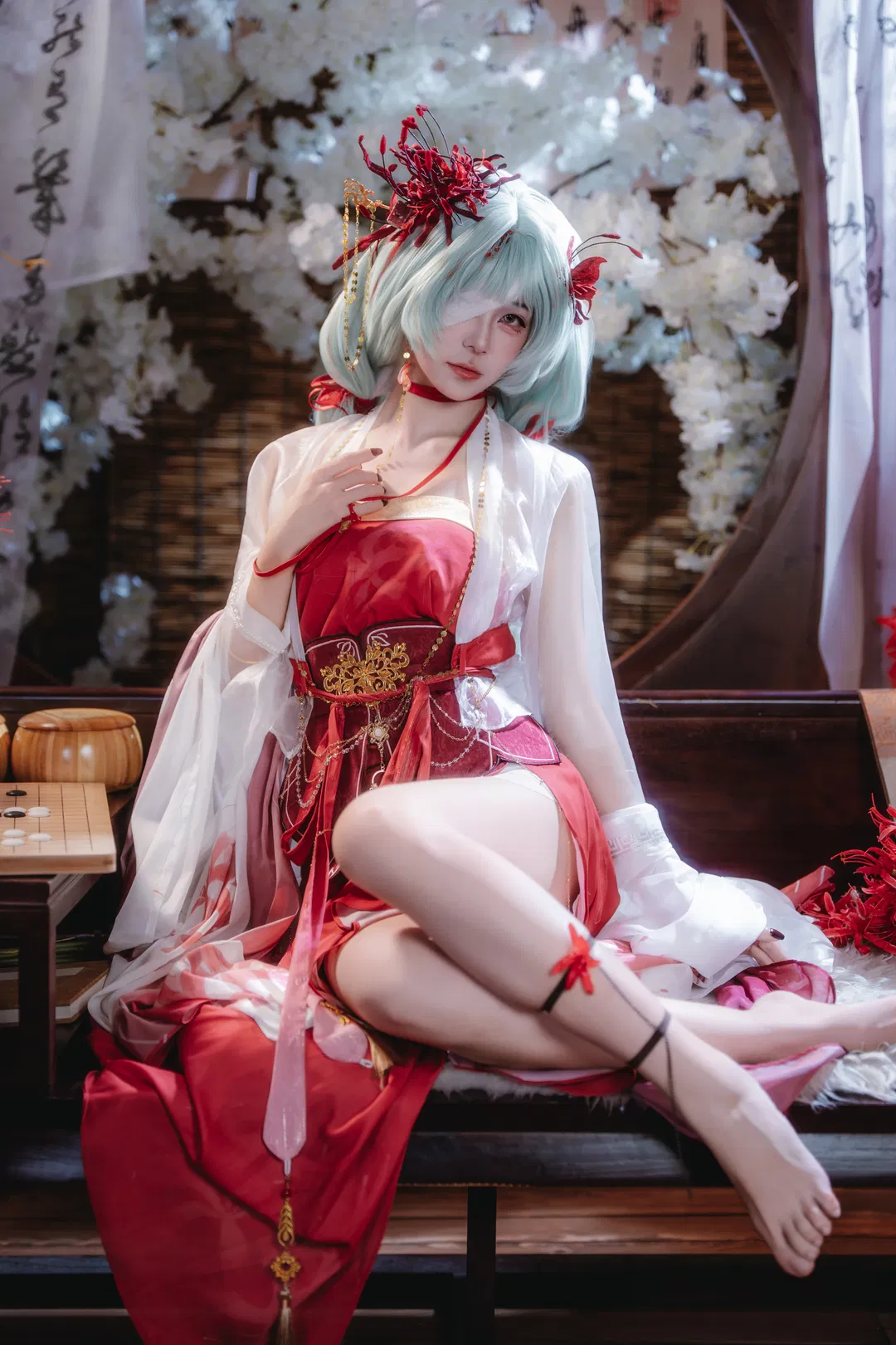 【鸣潮同人cos】彼岸梦长辞，红白古风与薄荷绿的碰撞 - 第 2 张