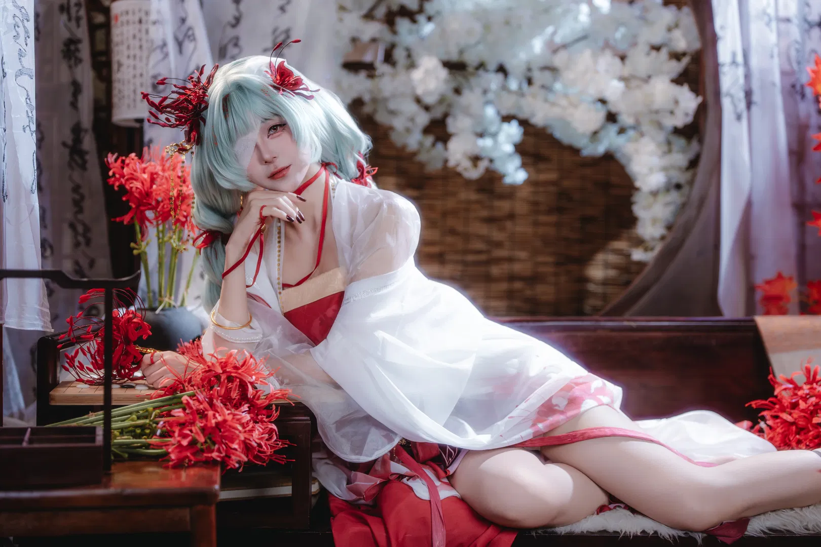 【鸣潮同人cos】彼岸梦长辞，红白古风与薄荷绿的碰撞 - 第 5 张