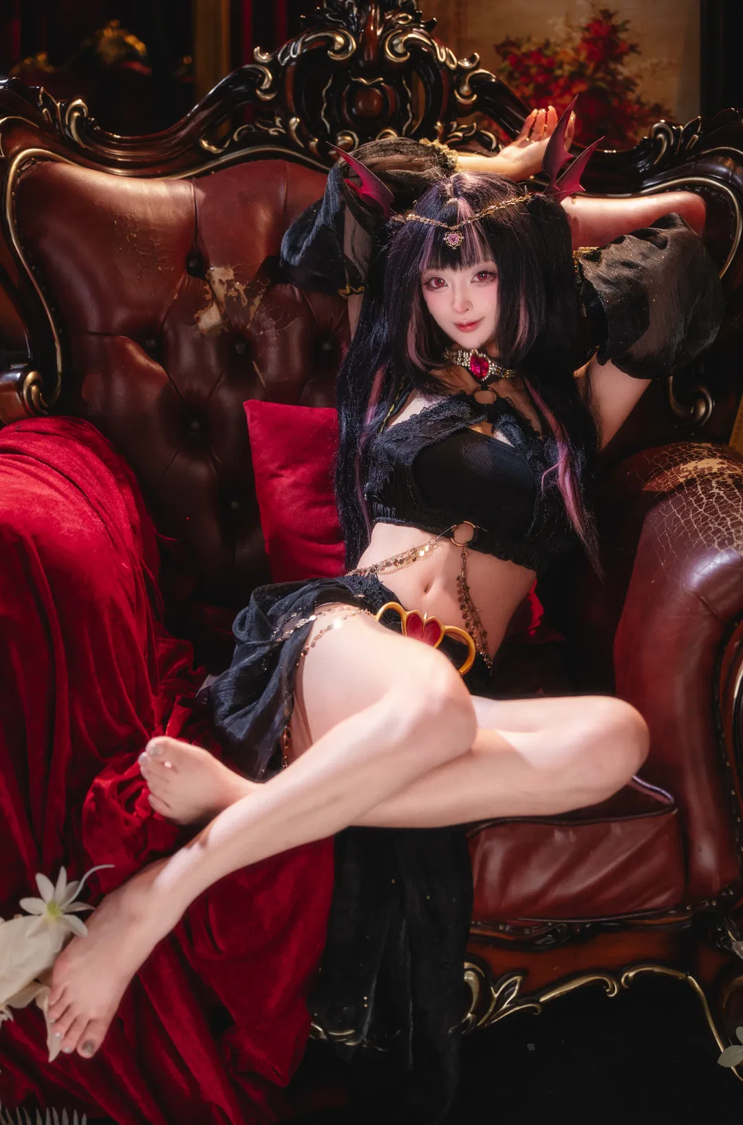 【莫琳亲王cos】碧蓝航线舞娘版，红丝绒上的主场气场 - 第 1 张